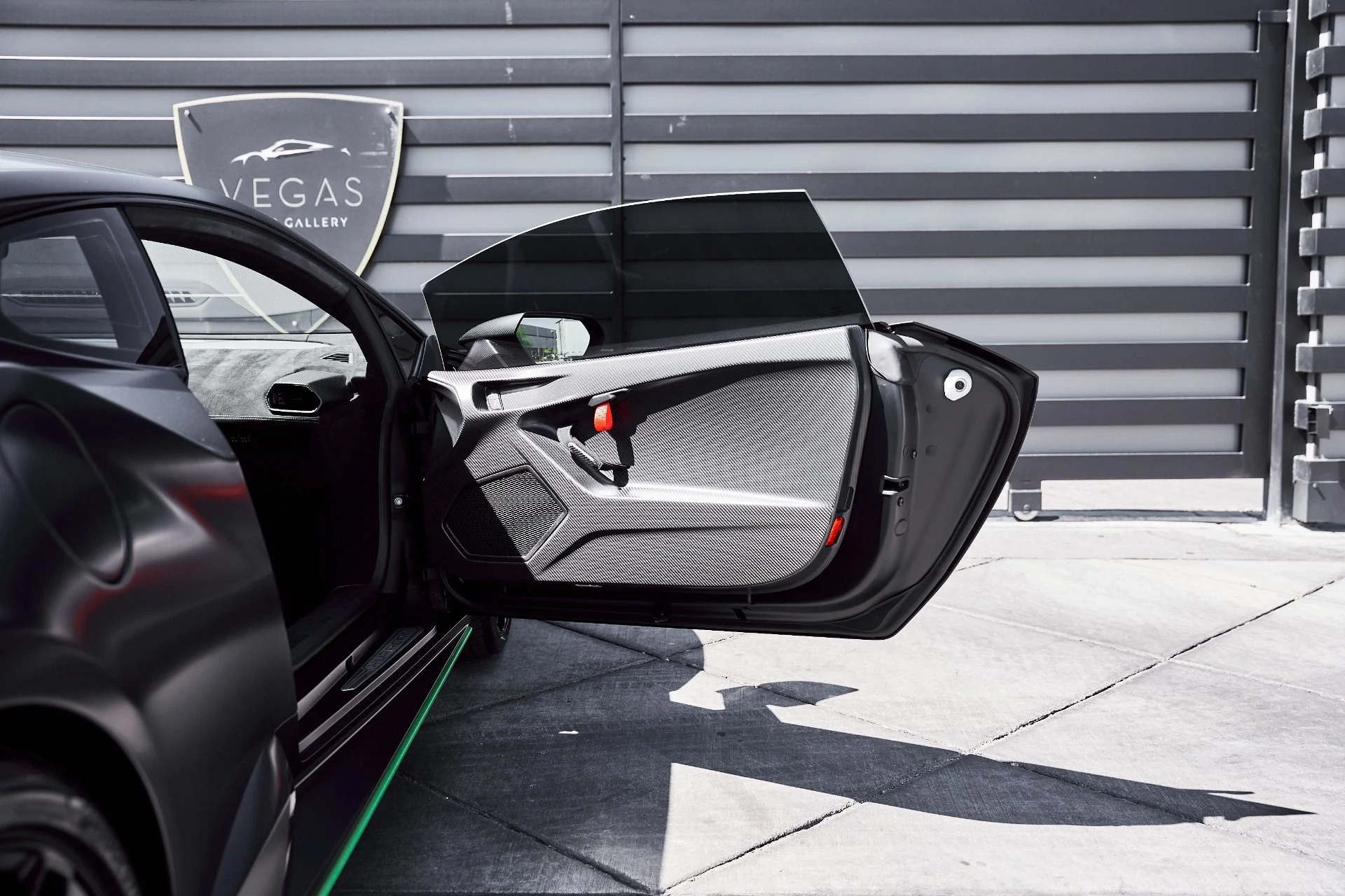 mph035_2397335732_Used_2022_Lamborghini_Huracan_STO_Base_1774488433_c10f95843f