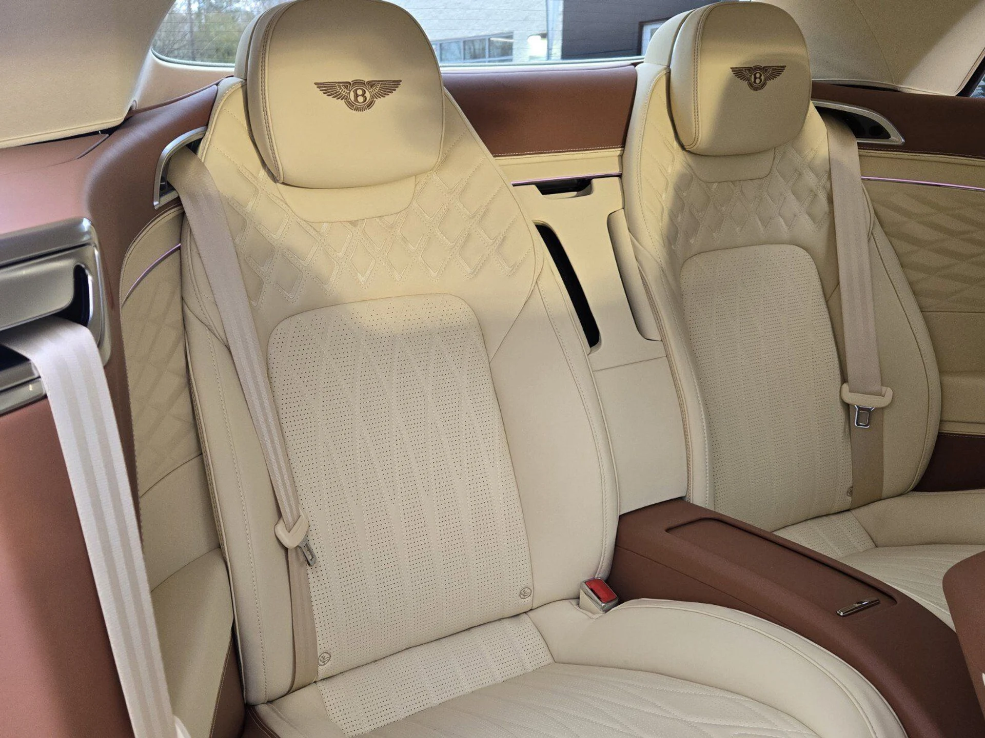 mph035_2411153734_dca355e3521e05f70715c92843ab05e6x_5cdbae94ba