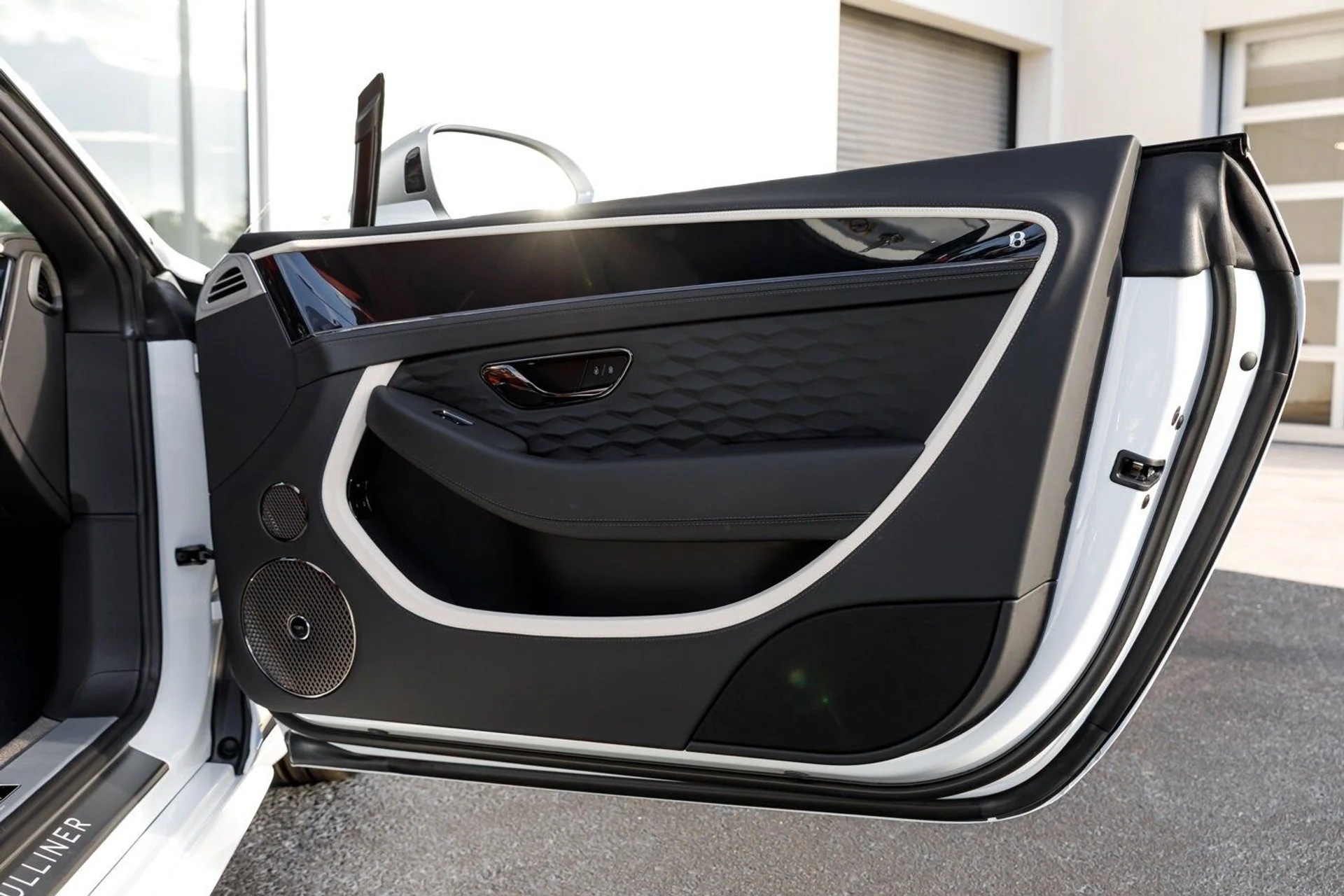 mph035_2420421409_70514f32d2bbb5a9b7f78c48e1e0d6fex_ec5f2a534f