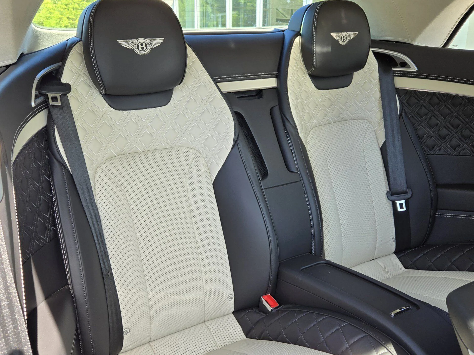 mph035_2421225477_fde5f7ef89ab71bf2ed3a70b79a9518bx_2f6b1ffd65