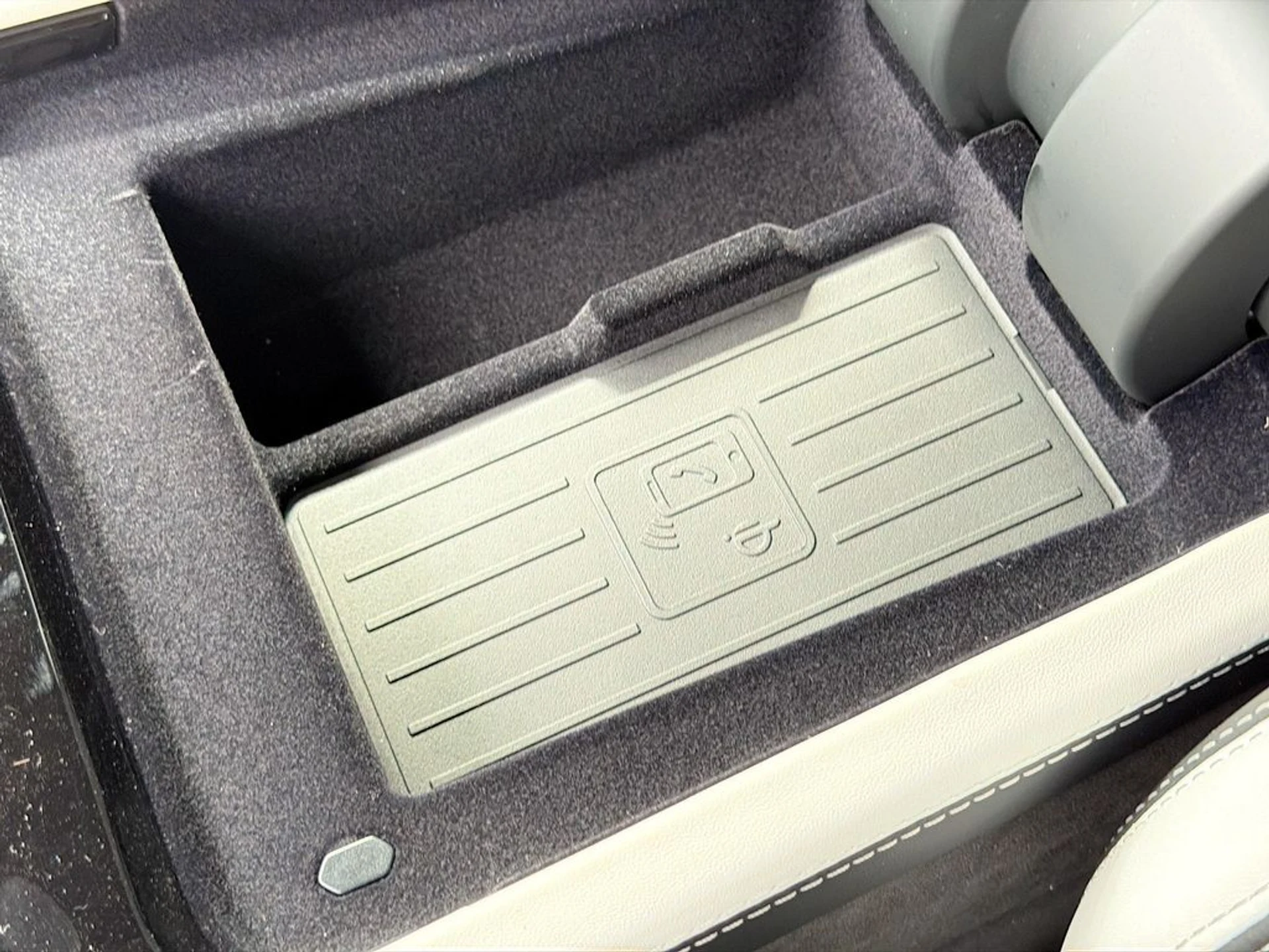 mph035_2422476740_ecd04814ec901f4a9613479f1d0a4522x_90dd81f2bf