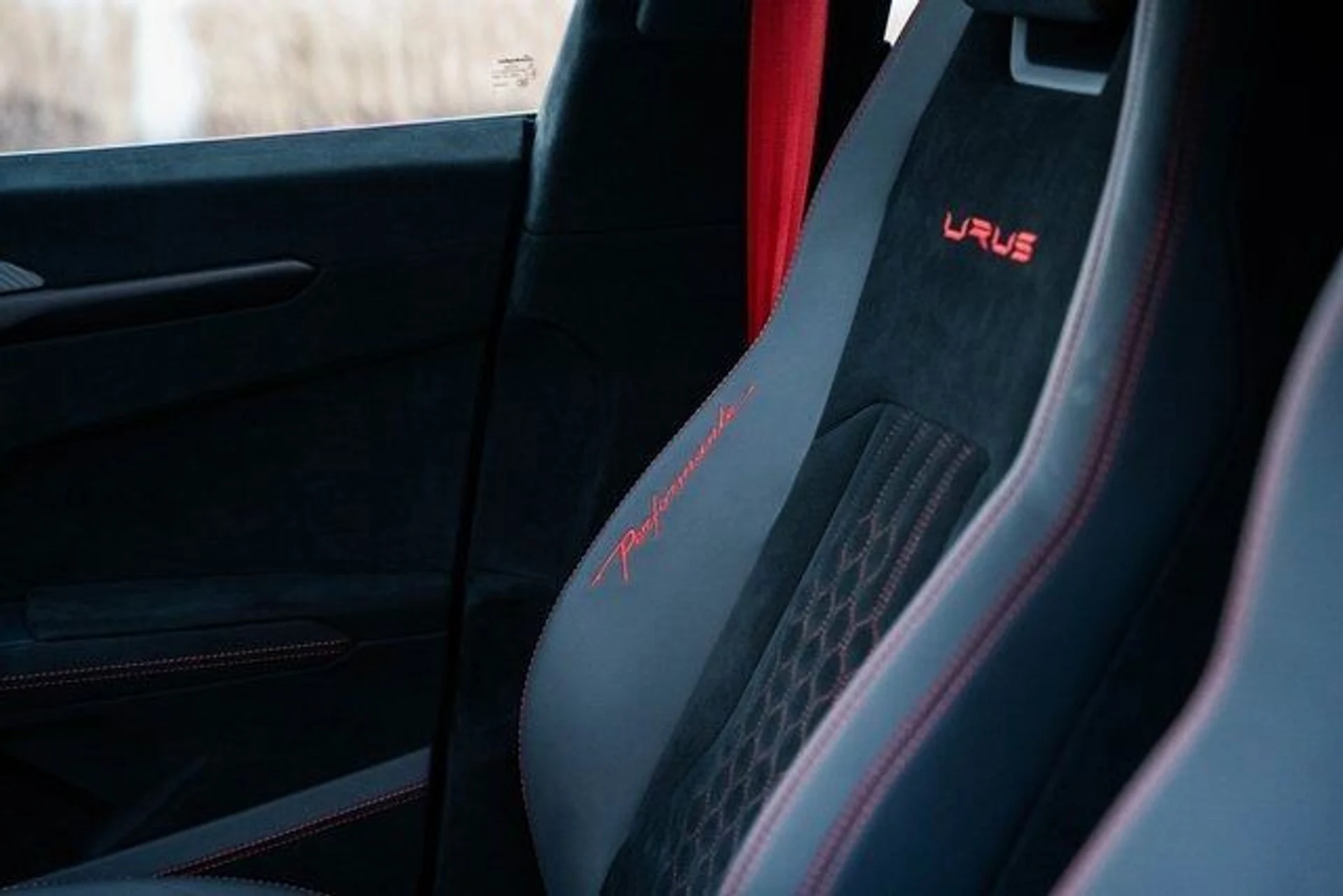 mph035_2433691413_e0a3115d9679964bb31036c6fb09a64d_f004174261