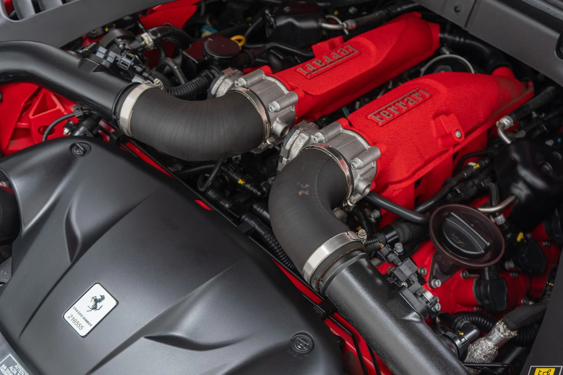 mph035_2435443983_Used_2016_Ferrari_California_T_Diamond_Turned_Wheels_Carbon_Leather_Steering_Wheel_w_LE_Ds_1775075776_fd691d8367