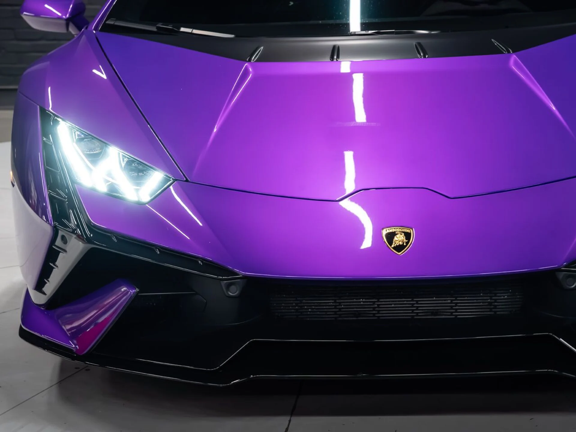 mph035_2440565699_lamborghini_huracan_tecnica_2023_bfb7bc5677