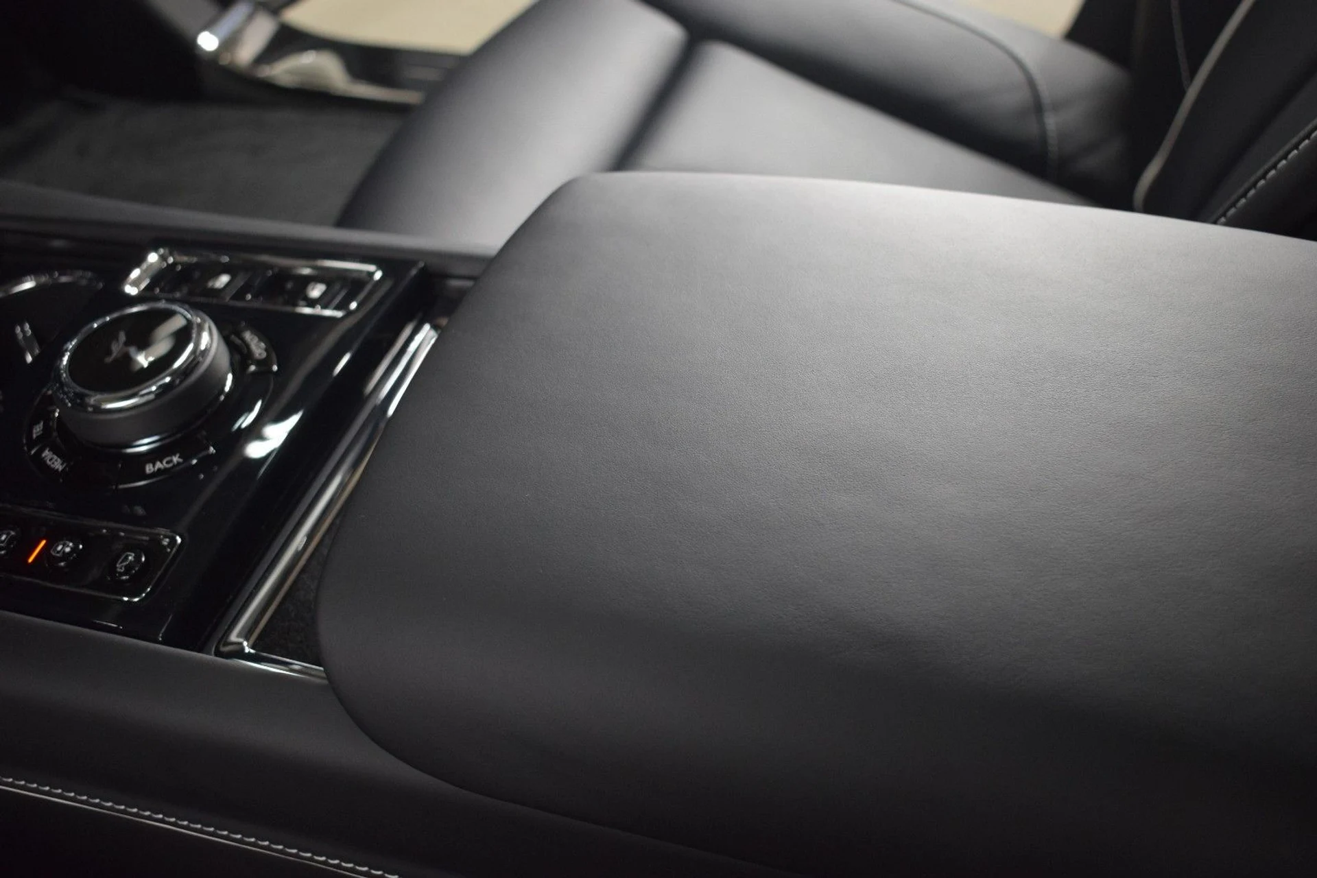 mph035_2457589479_51180e9373f7d3d109eae101ea8c58b8x_734983302d