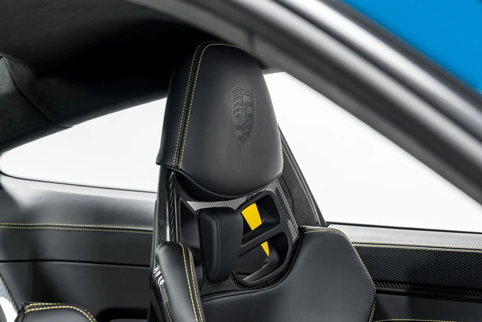 mph035_2458395329_b02bd6adc2a0518ca225e64e0e4867dax_ea87f88f79