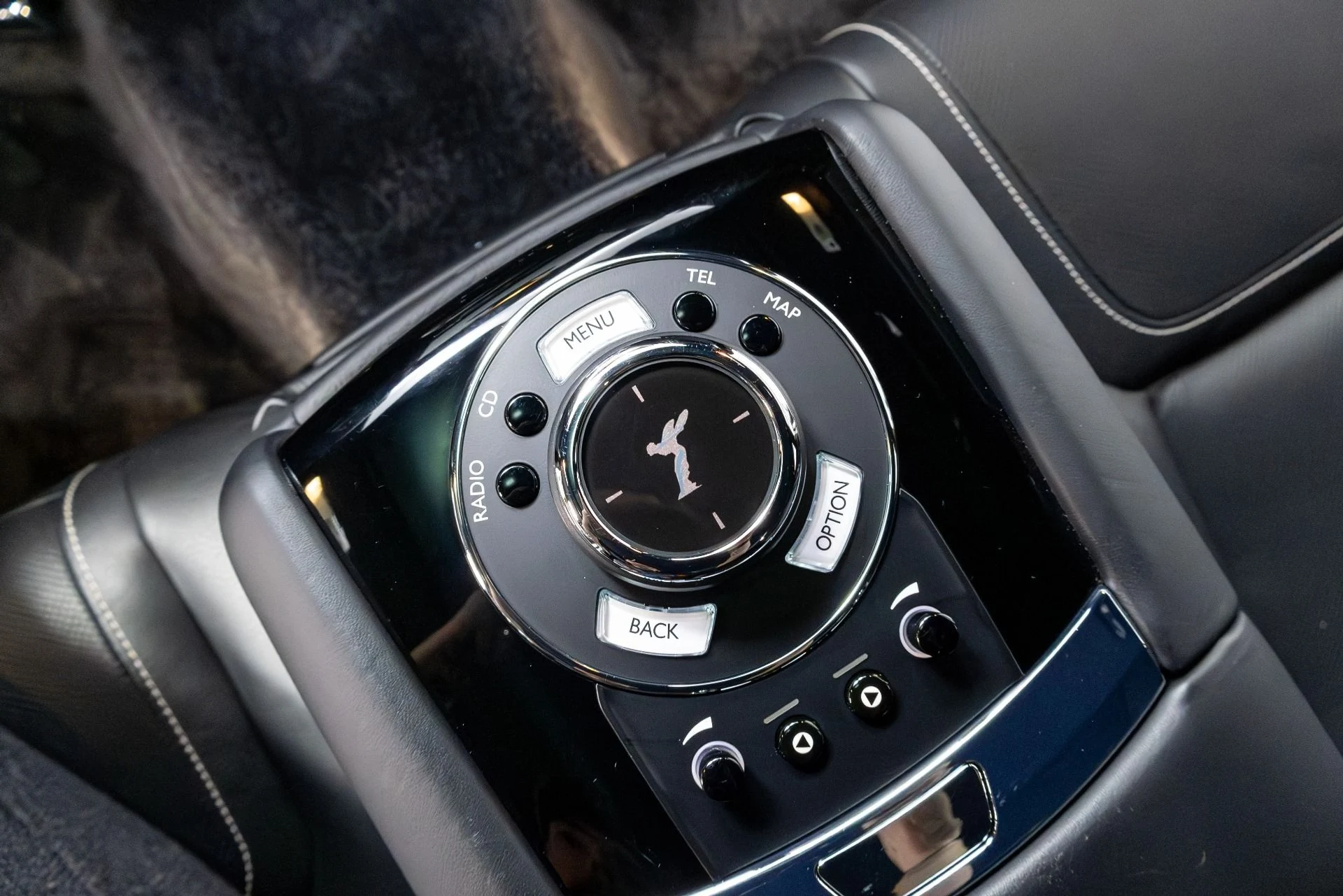 mph035_2462853078_Used_2016_Rolls_Royce_Ghost_1775019332_9f54b7035b