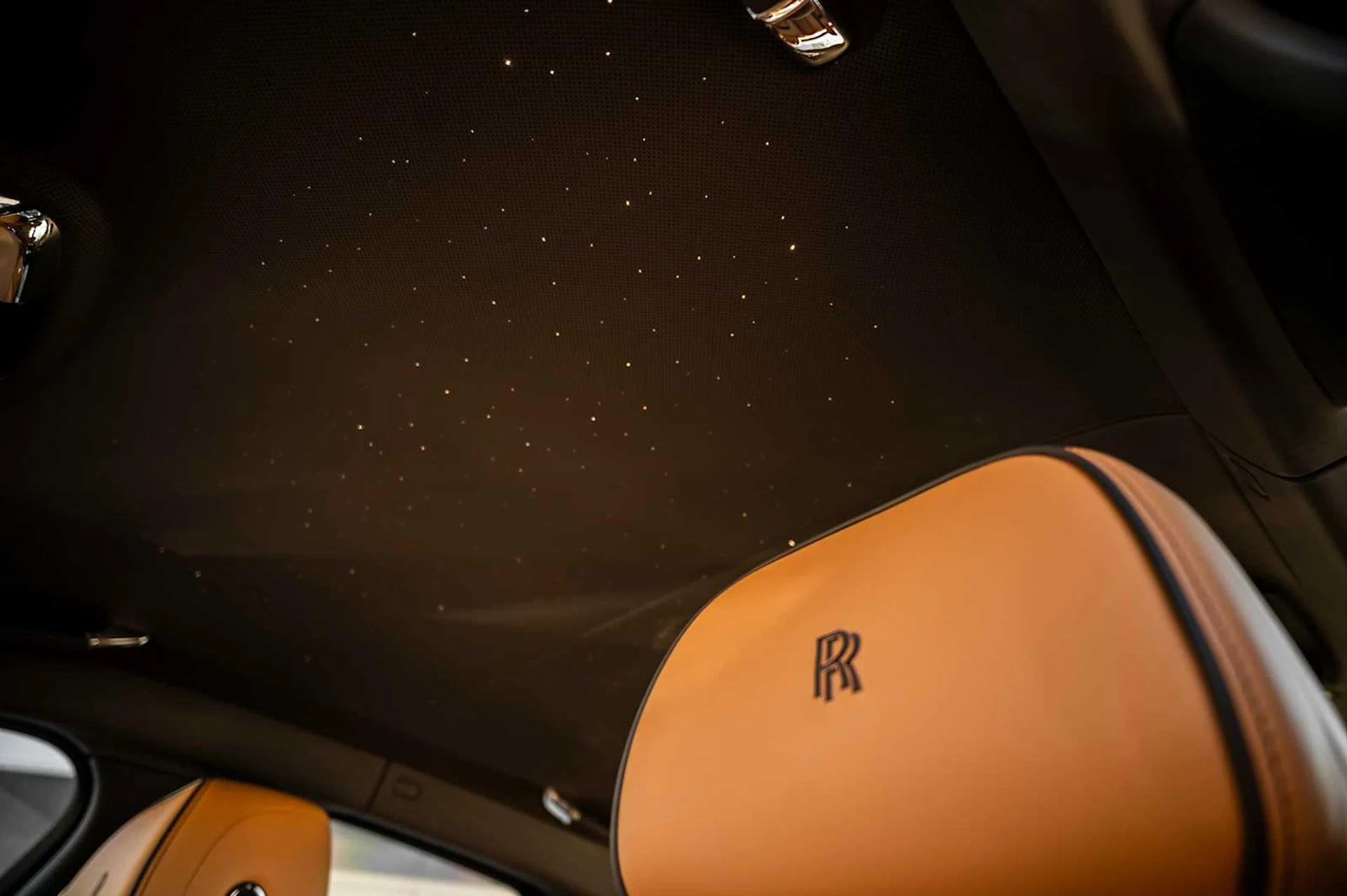 mph035_2464053652_dbd4171349abfa699f61401a08e19836x_319202a657