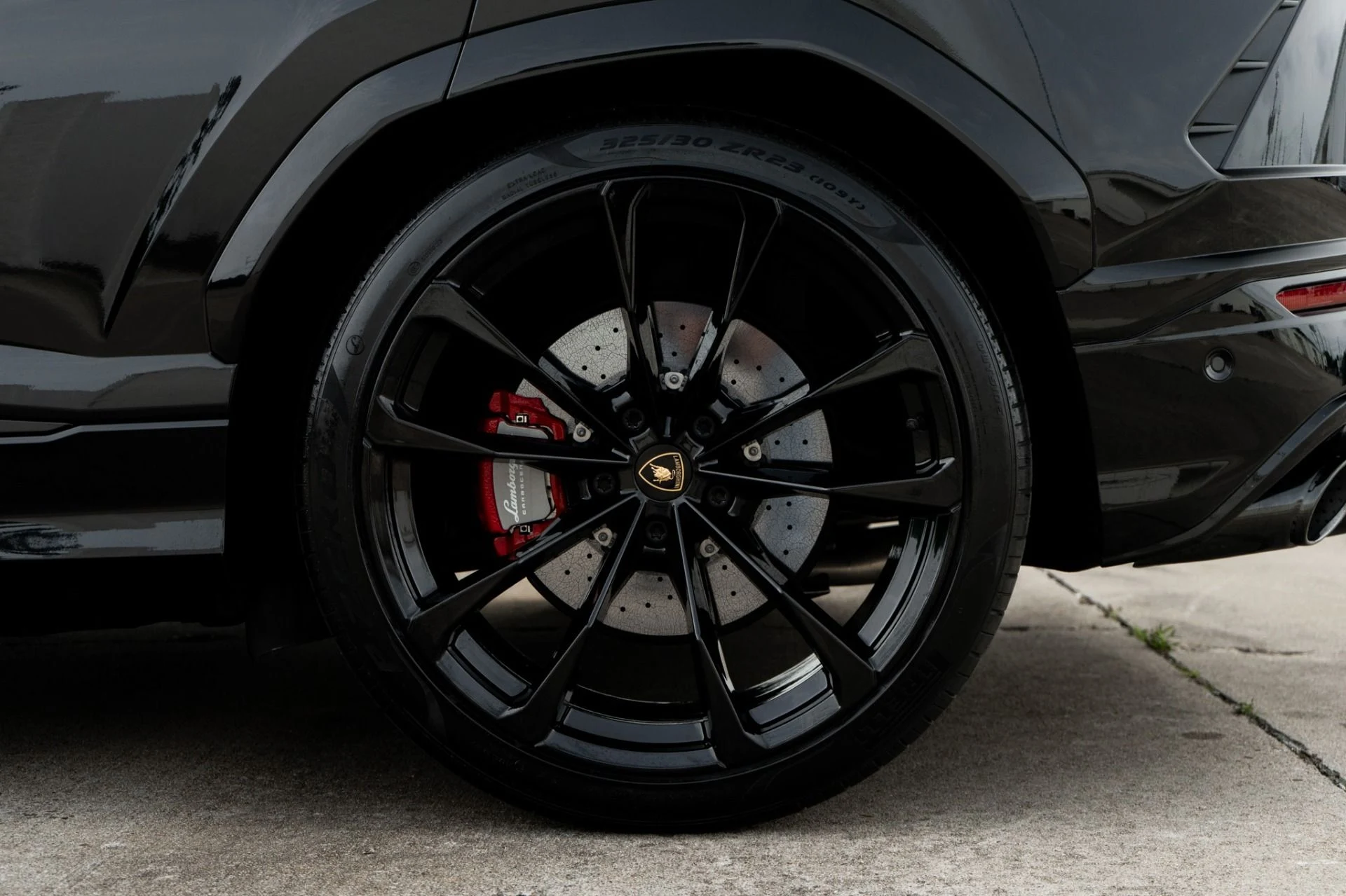 mph035_2482479463_Used_2022_Lamborghini_Urus_1777500470_c8c1b0d0b4