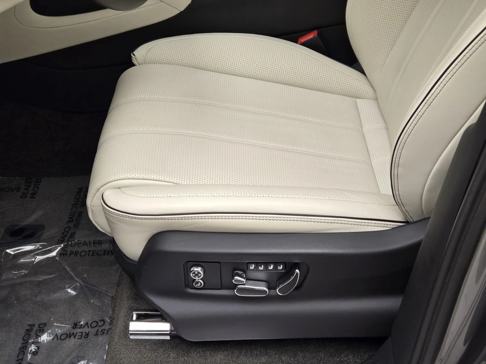 mph035_2483712477_Used_2022_Bentley_Bentayga_S_1755157247_6812cdcd48