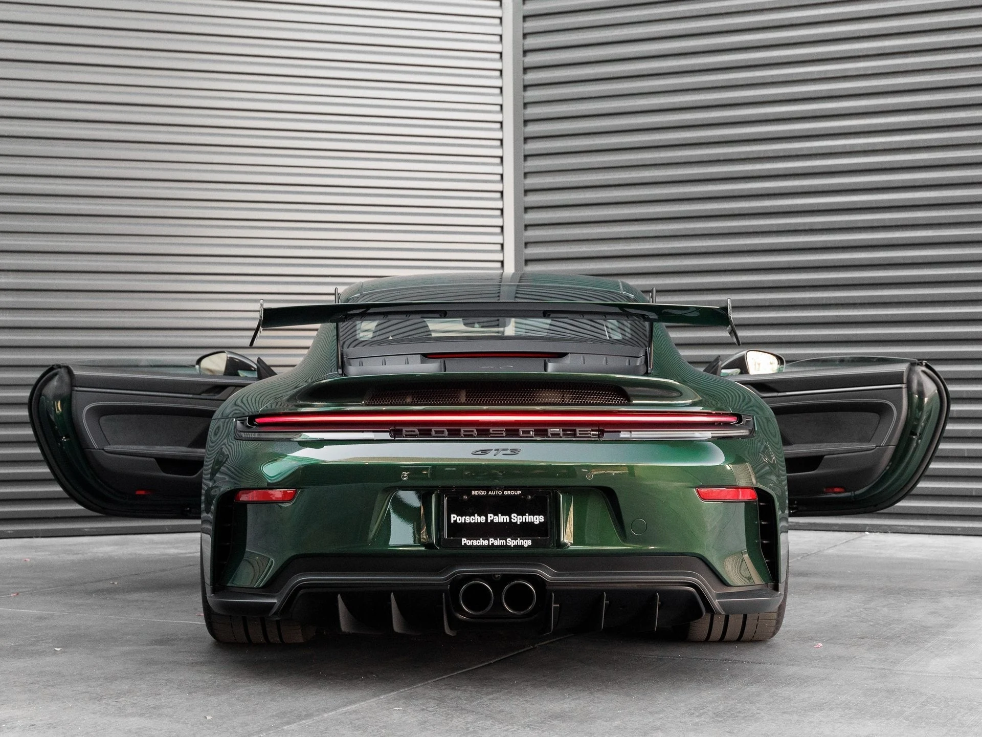 mph035_2485756319_36_deef5276c9