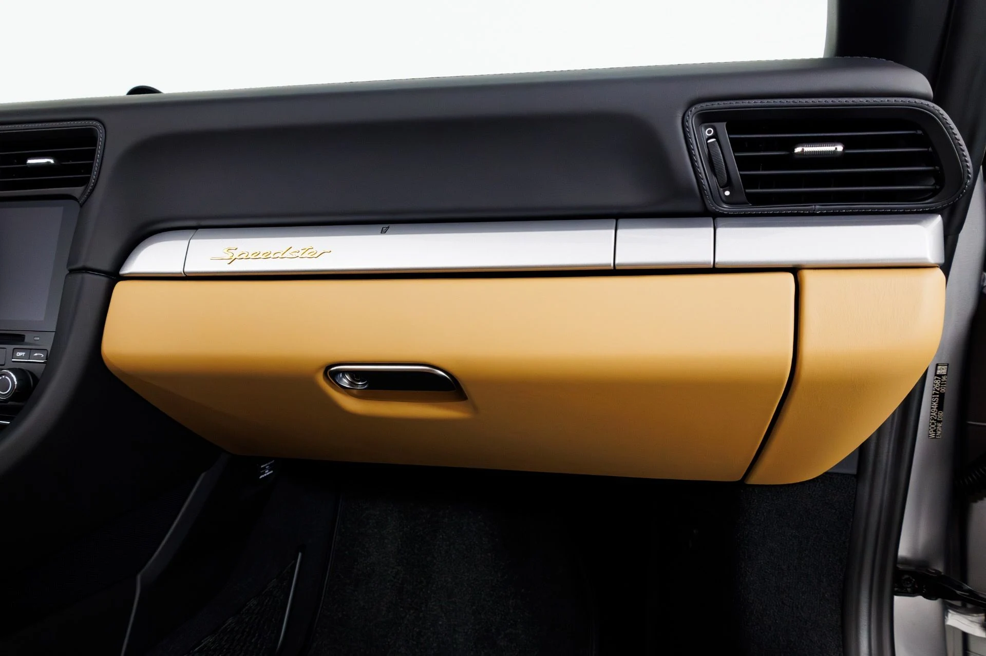 mph035_249473077_Used_2019_Porsche_911_Speedster_1770313318_417cdb1fce