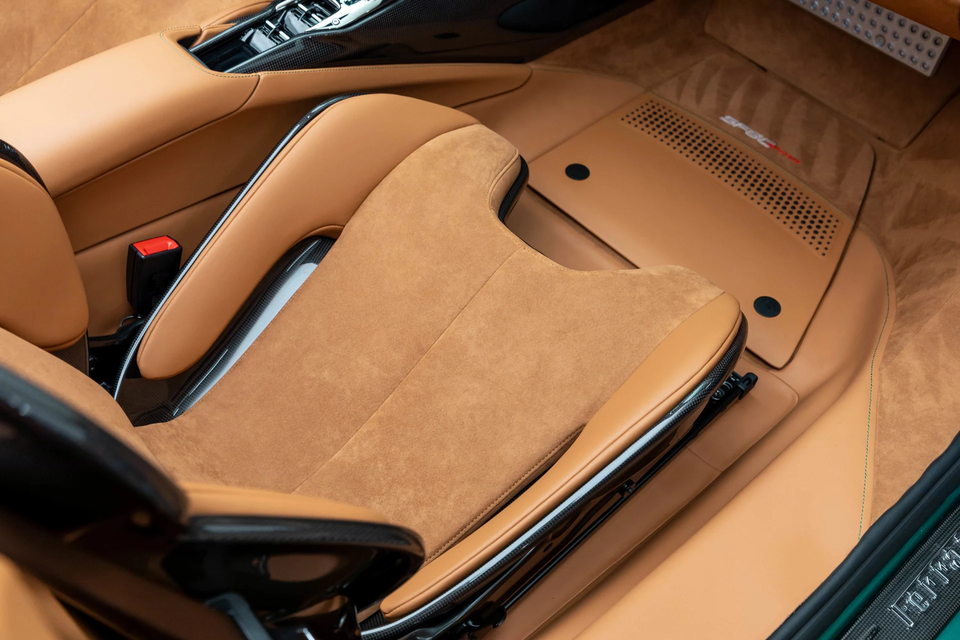 mph035_2498464417_8070a5d67d184191a72bddaa52786c71_f2a9e822c1