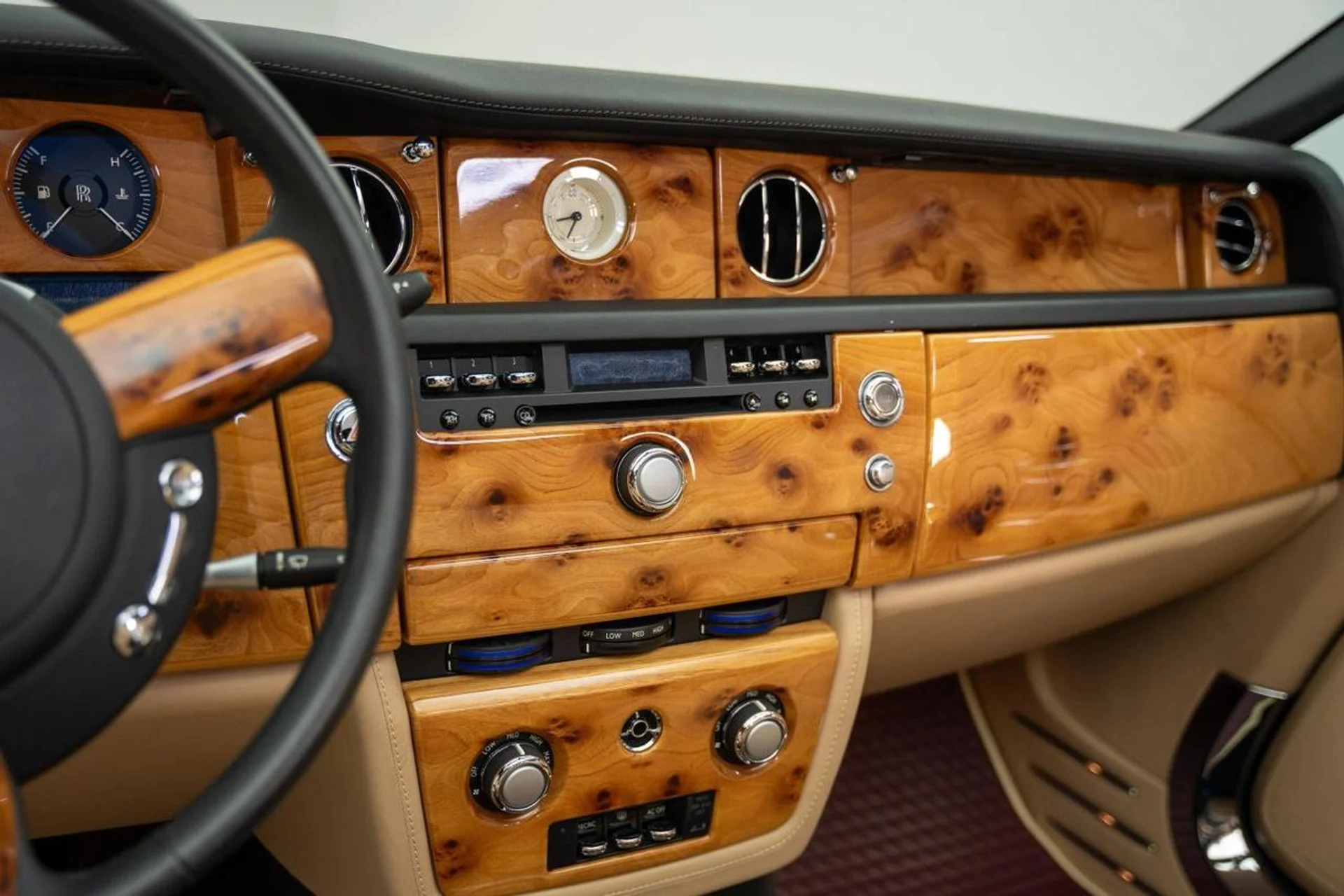 mph035_2507391727_dbdaf3be8f090851fb2a7f6c9332de68_1267b94811