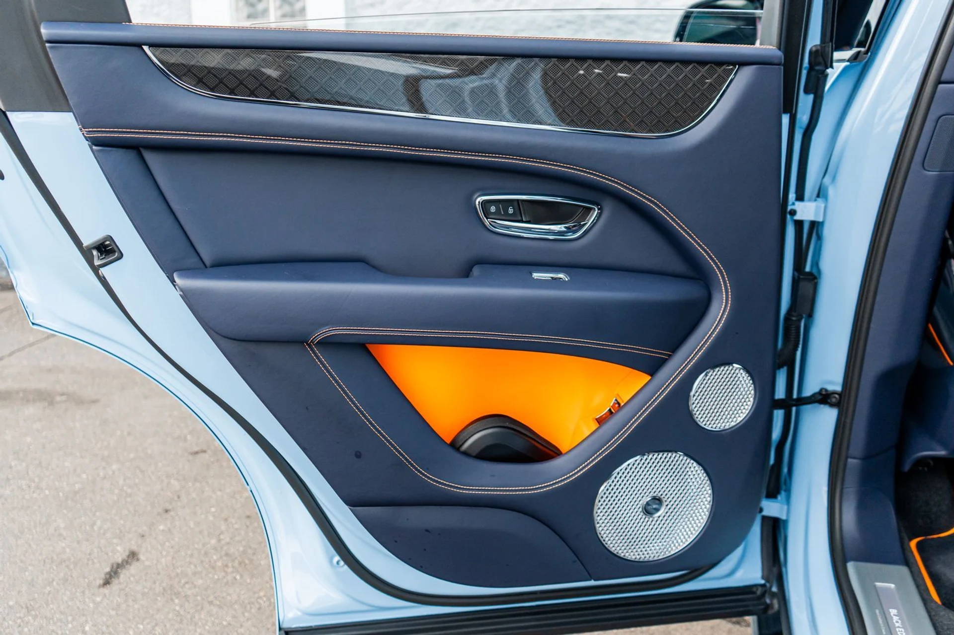 mph035_2508586027_2b3053f5_2f63_4d9a_afaf_0e8413fc5b8d_778d4dba12