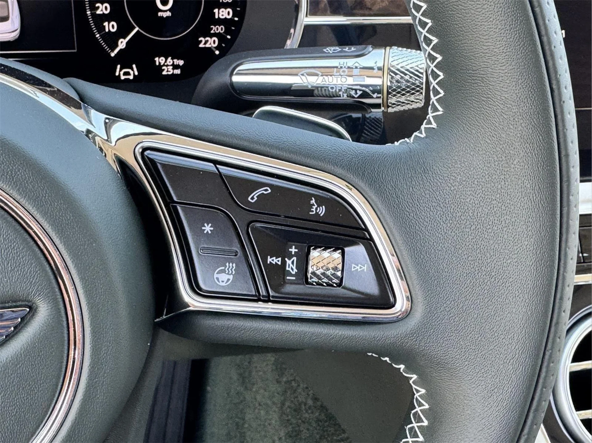 mph035_2510602777_8adfb8becee149c37c7e579362c94fb7_189aa6ce16