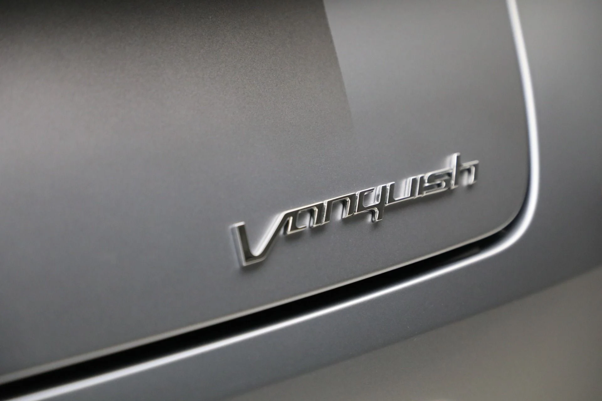 mph035_2512298215_Used_2014_Aston_Martin_Vanquish_d199eb34e0