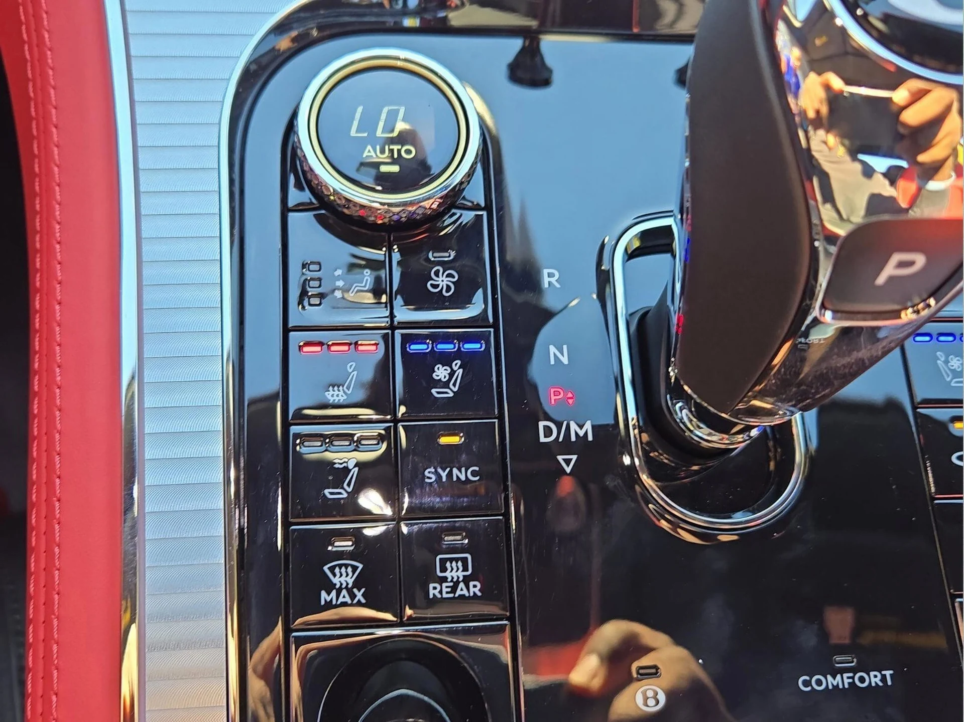 mph035_2513133182_63280c0a21a649d6327331b795b73b04x_d8dbab3326