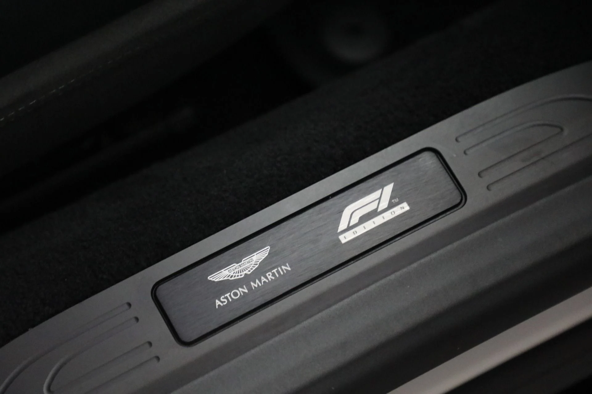 mph035_2515916256_Used_2023_Aston_Martin_Vantage_F1_Edition_1784727117_56306158c9