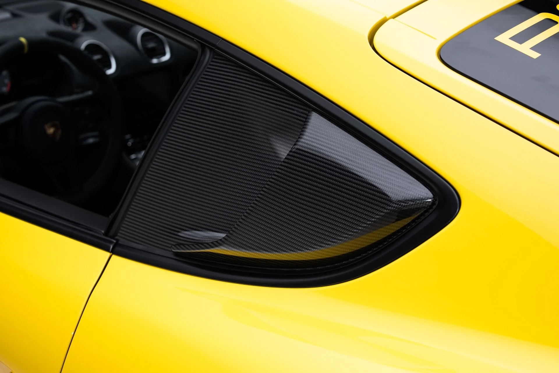 mph035_2517248213_Used_2024_Porsche_718_Cayman_GT_4_RS_1775511445_1427617906