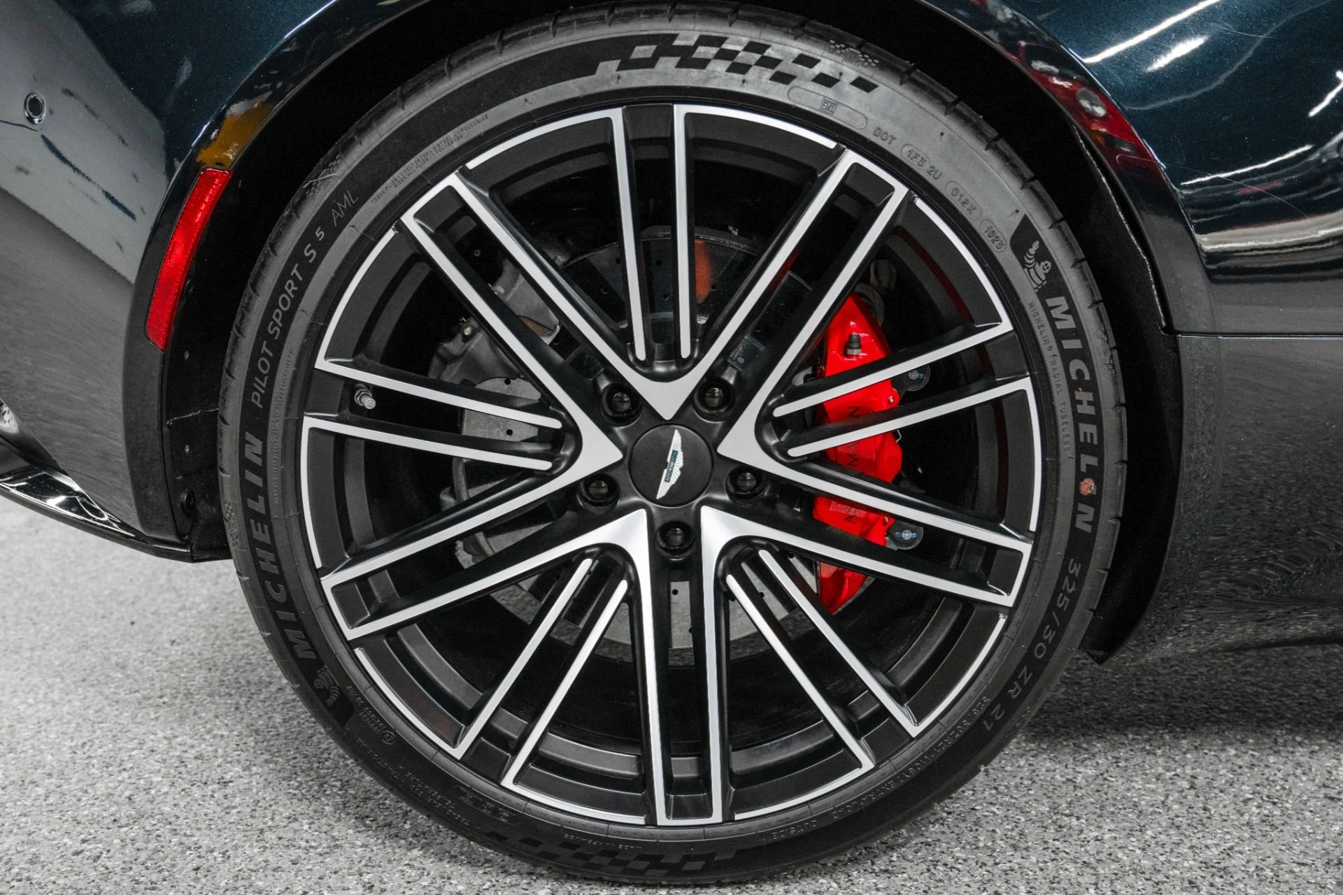 mph035_2525100580_Used_2024_Aston_Martin_DB_12_V8_Special_Paint_Color_Bowers_and_Wilkins_Premium_Audio_Carbon_Brakes_1771535066_94feef5c61