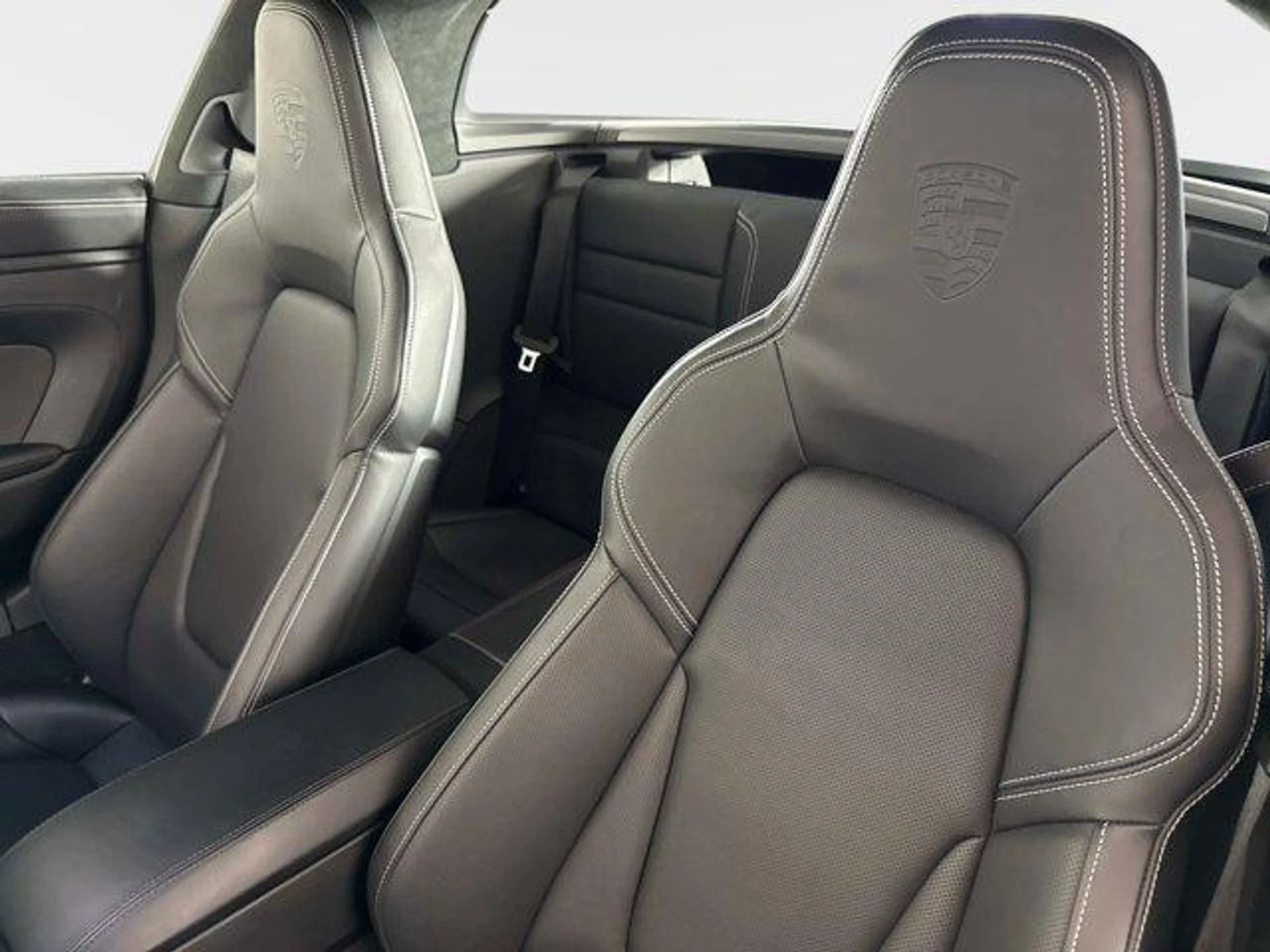 mph035_2525909180_O0_C2_Fq_Zx_B6s7_Laa_FSJ_c2o6r9as_fc840746e0