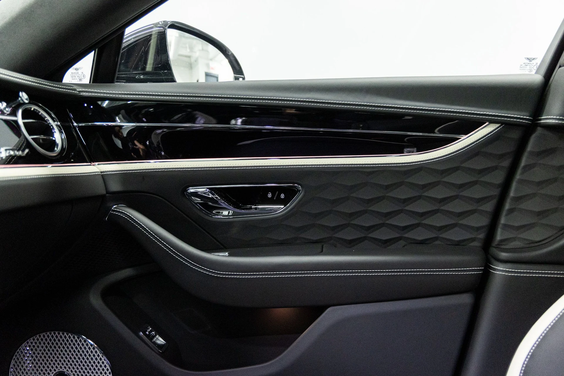 mph035_2542645681_d071332b5d061d1dd636d1bb4d1cc2dex_055f9eef67