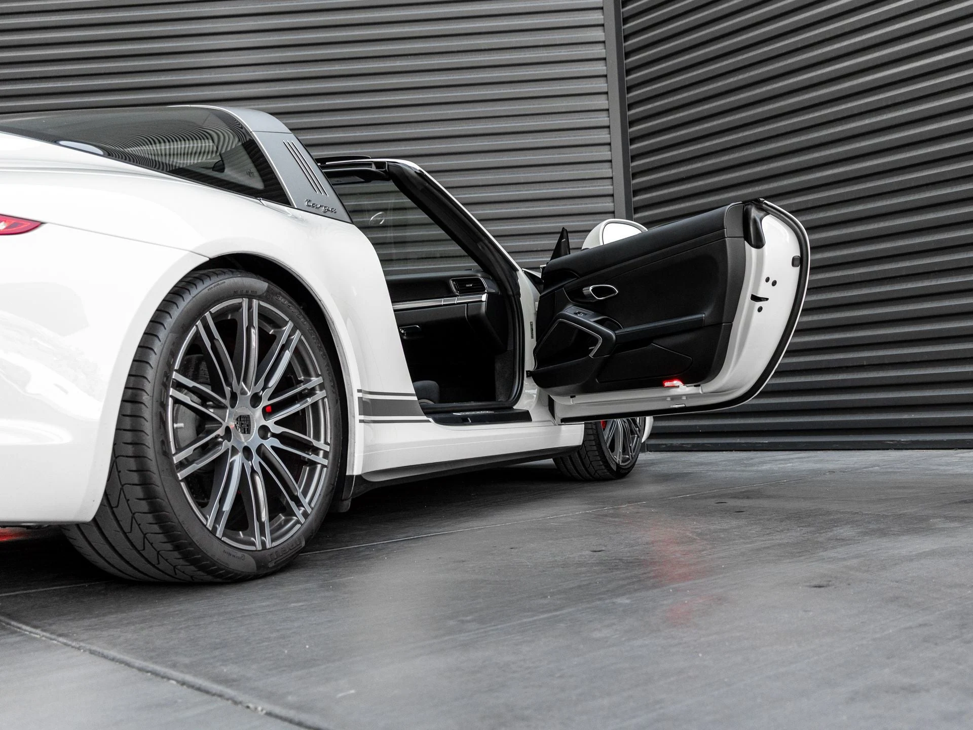 mph035_2549418645_36_d609add25c