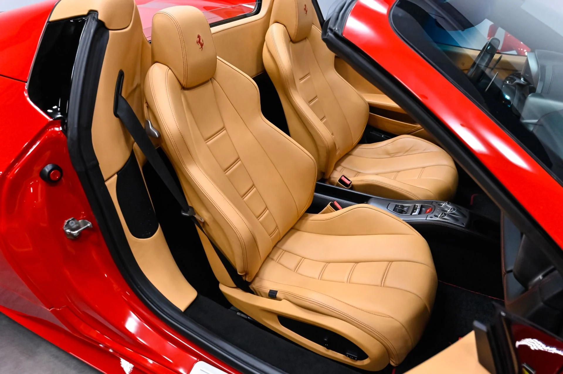 mph035_256606982_Used_2013_Ferrari_458_Spider_1788115023_5953466b10