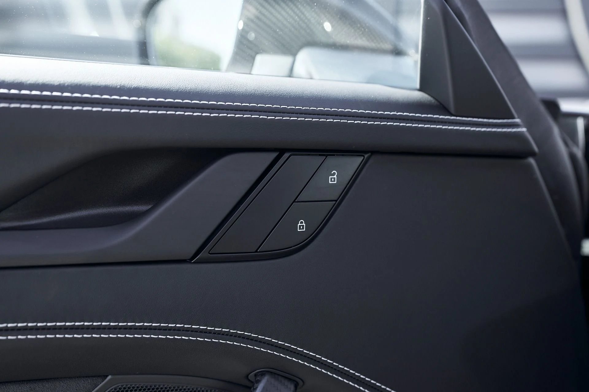 mph035_2575205461_Used_2025_Porsche_911_GT_3_1760570014_63f2b4a375