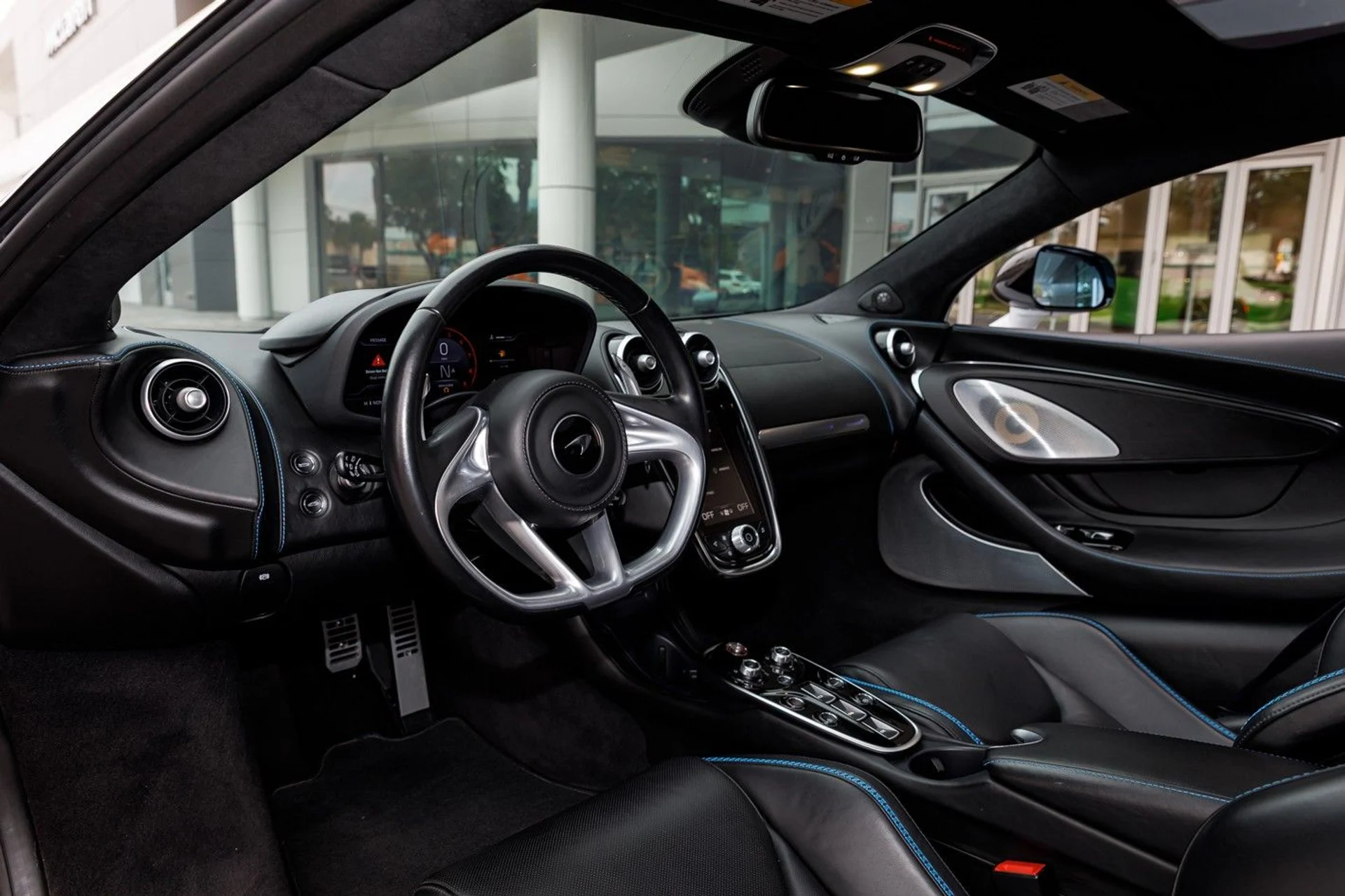 mph035_2599285945_642_p36_l_a9c40350d2