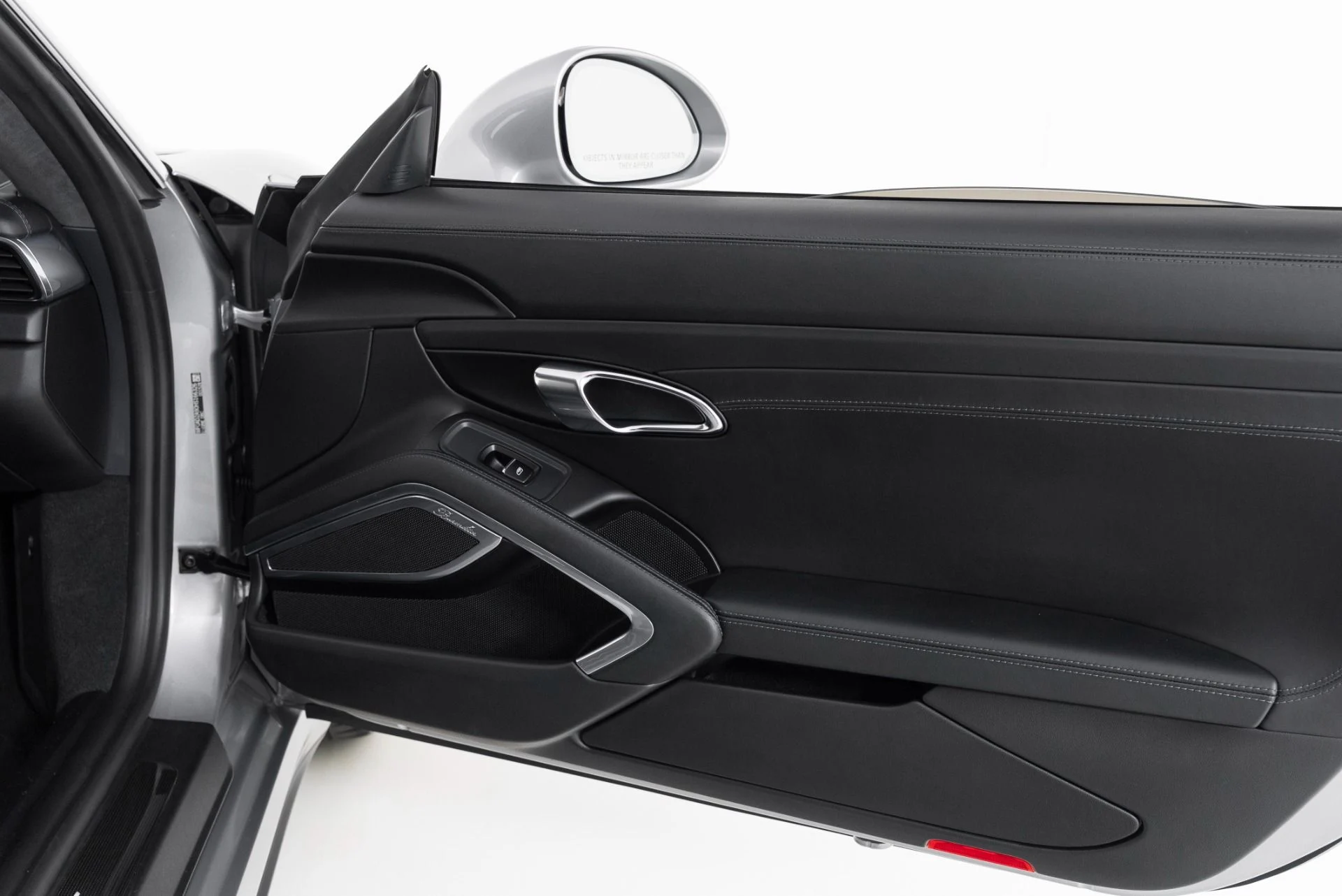 mph035_261426946_Used_2017_Porsche_911_Turbo_S_1757541093_e83e883f7c