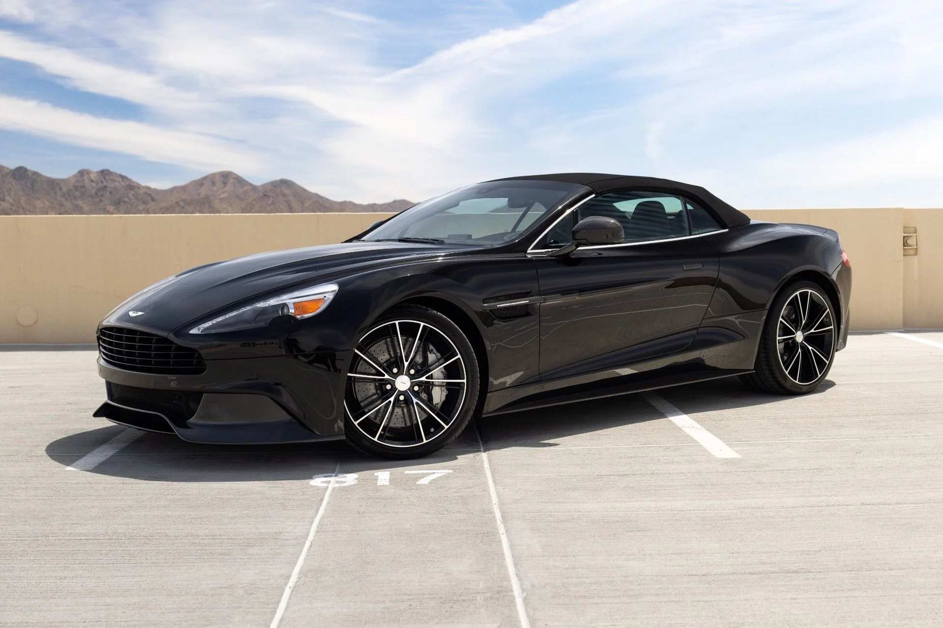 mph035_2635462481_Used_2015_Aston_Martin_Vanquish_Volante_1776978035_514521d43e