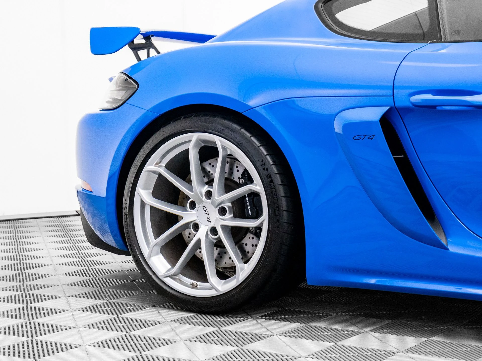 mph035_2636052469_e2a558155873ab8a0ea3e9b430c9e47ax_31ae203f52