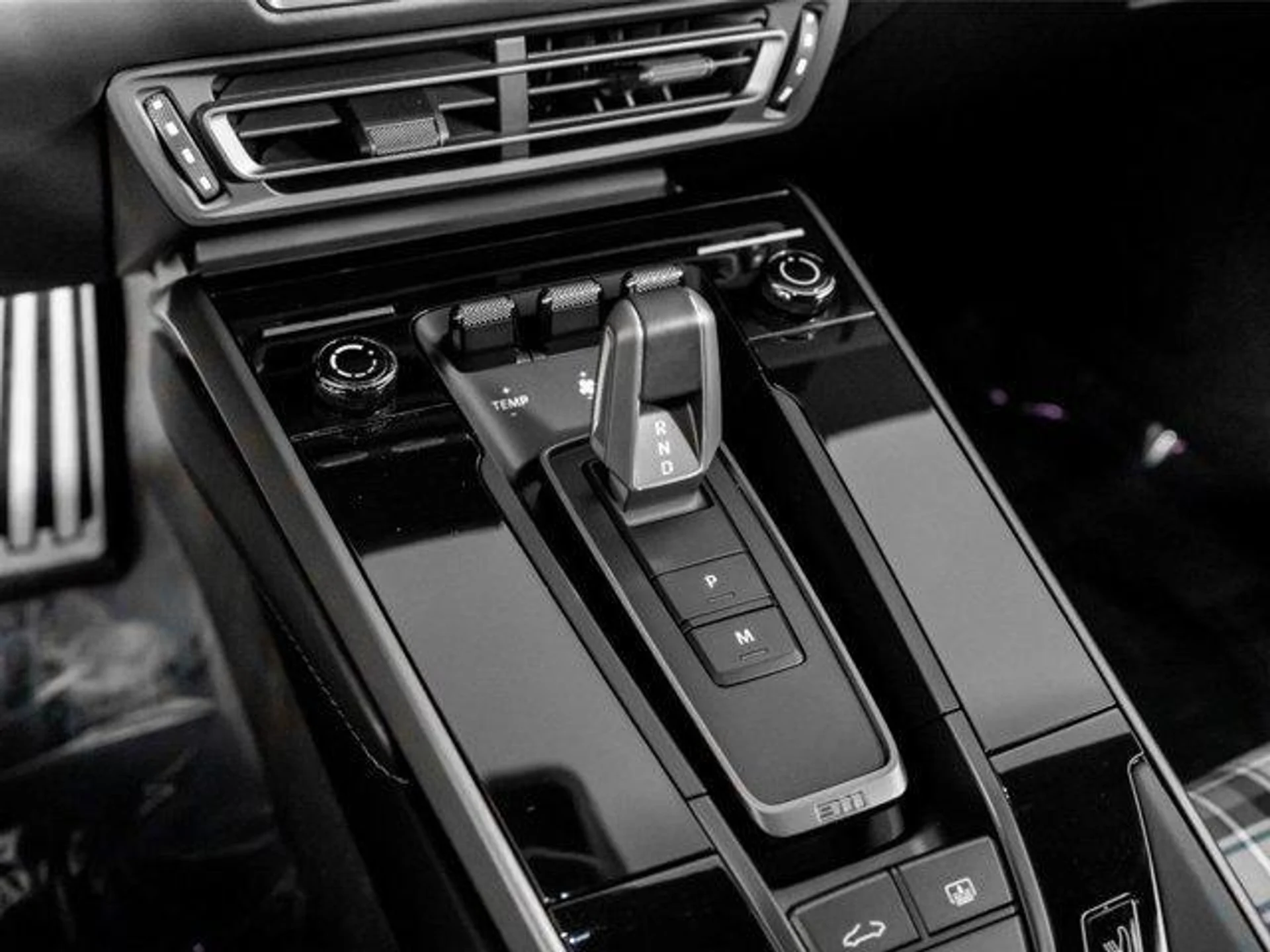 mph035_2639445446_mor_O_q9v07_Kxkun4_Euc_J_Pmd_A_Dg_a5aec9aad1