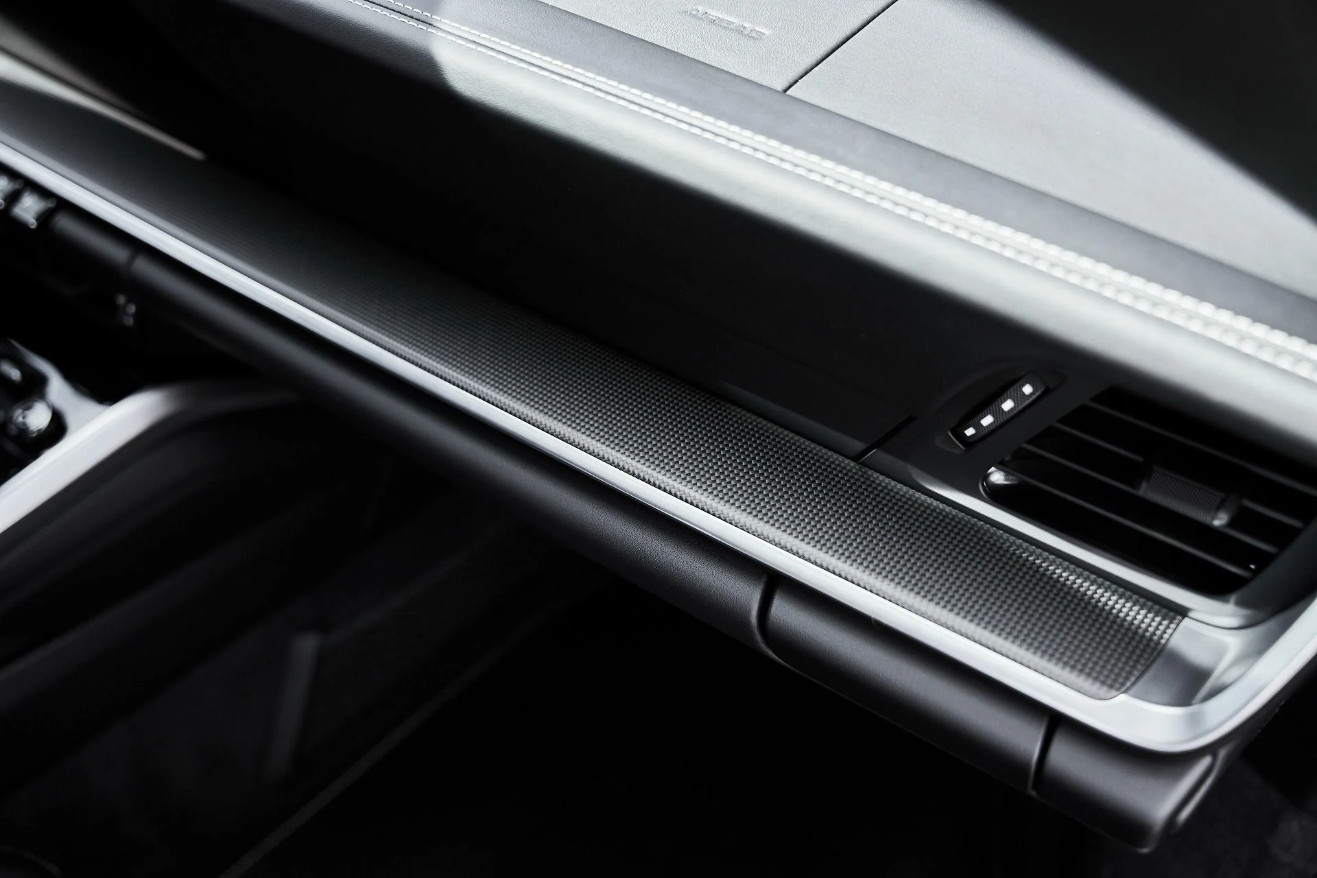 mph035_2653117637_Used_2024_Porsche_911_Turbo_S_1774640243_8dfb0da72d