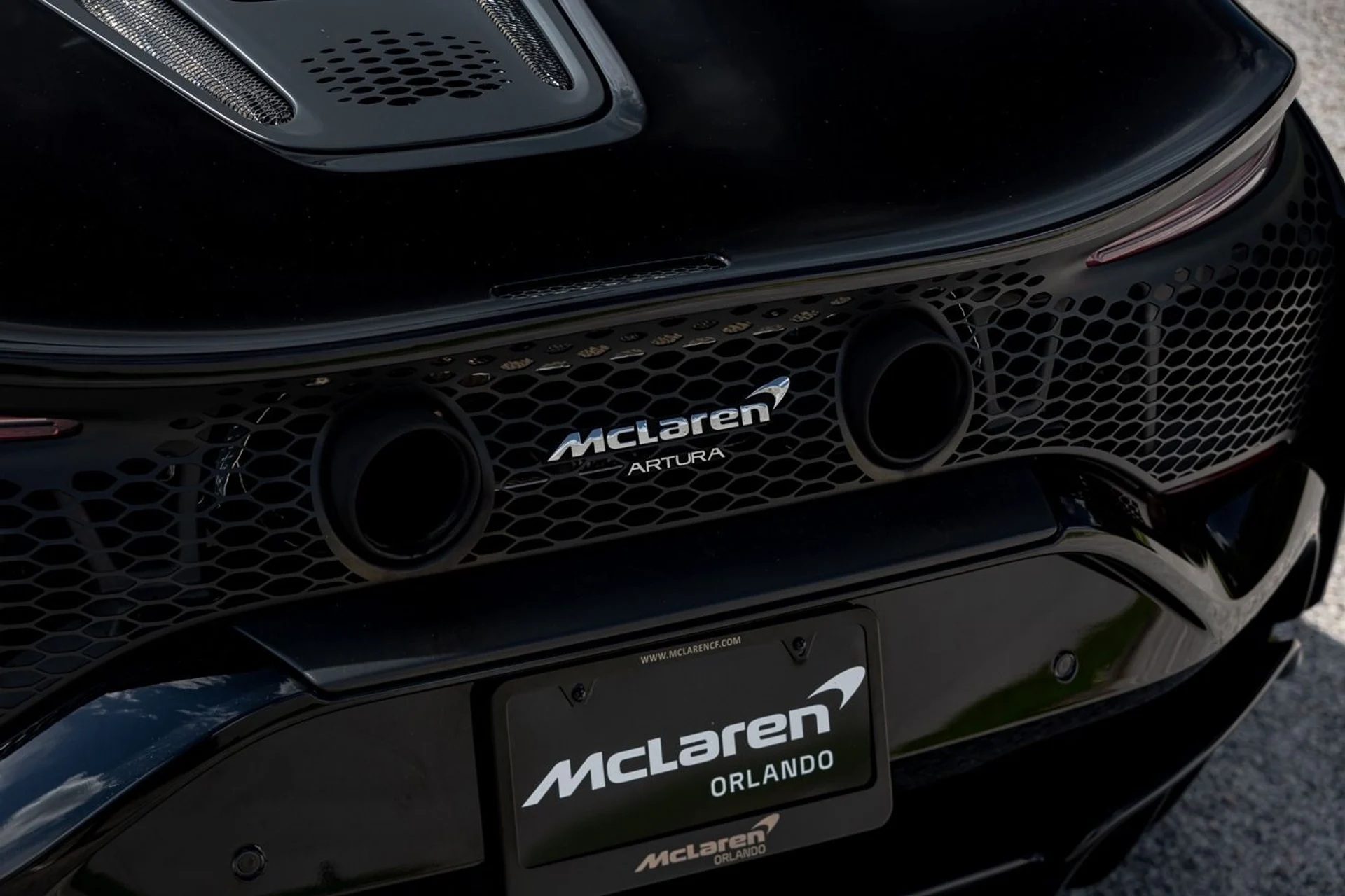 mph035_2655237156_Used_2024_Mc_Laren_Artura_Tech_Lux_376eea0285