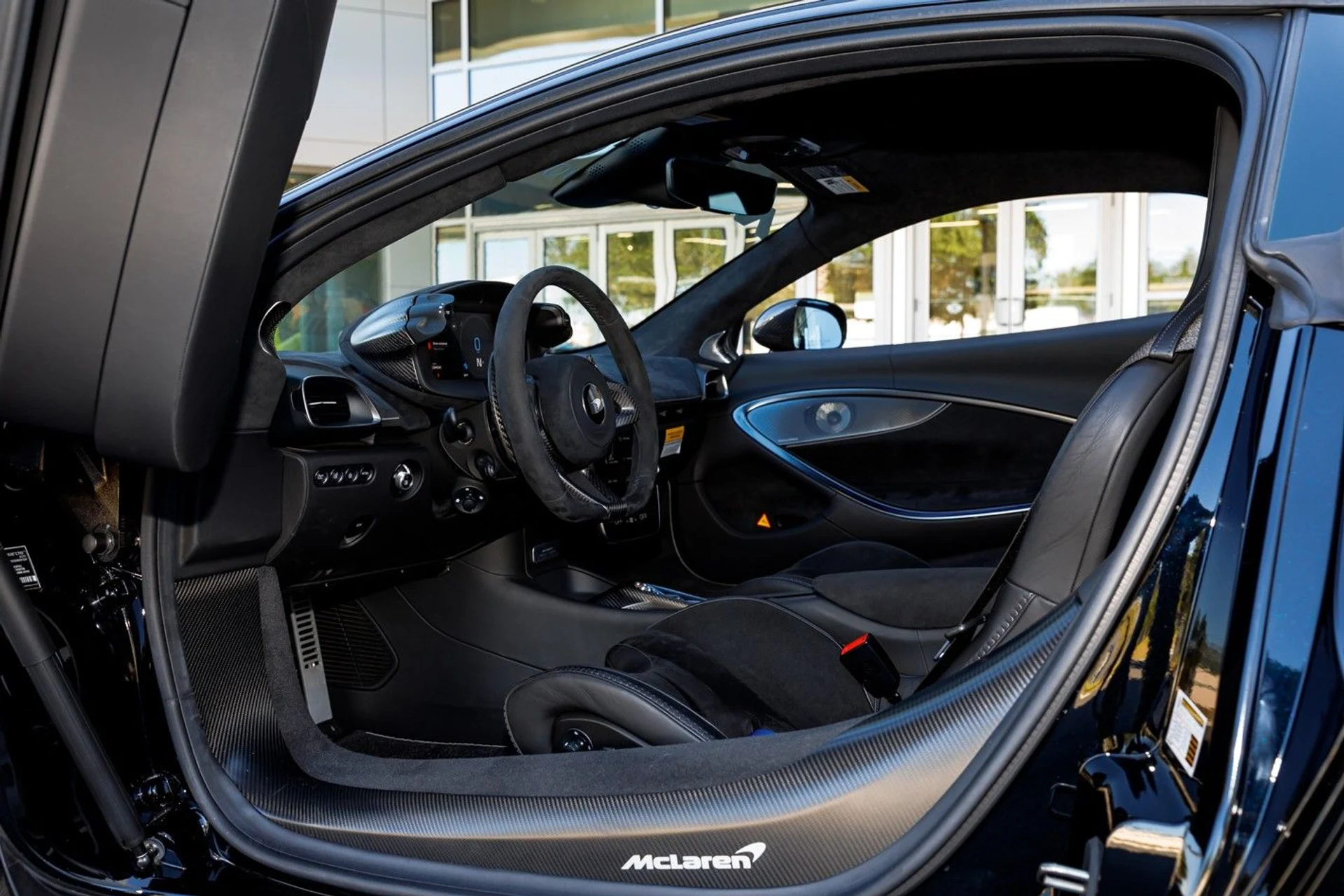 mph035_2663216647_396_p36_l_585242f520