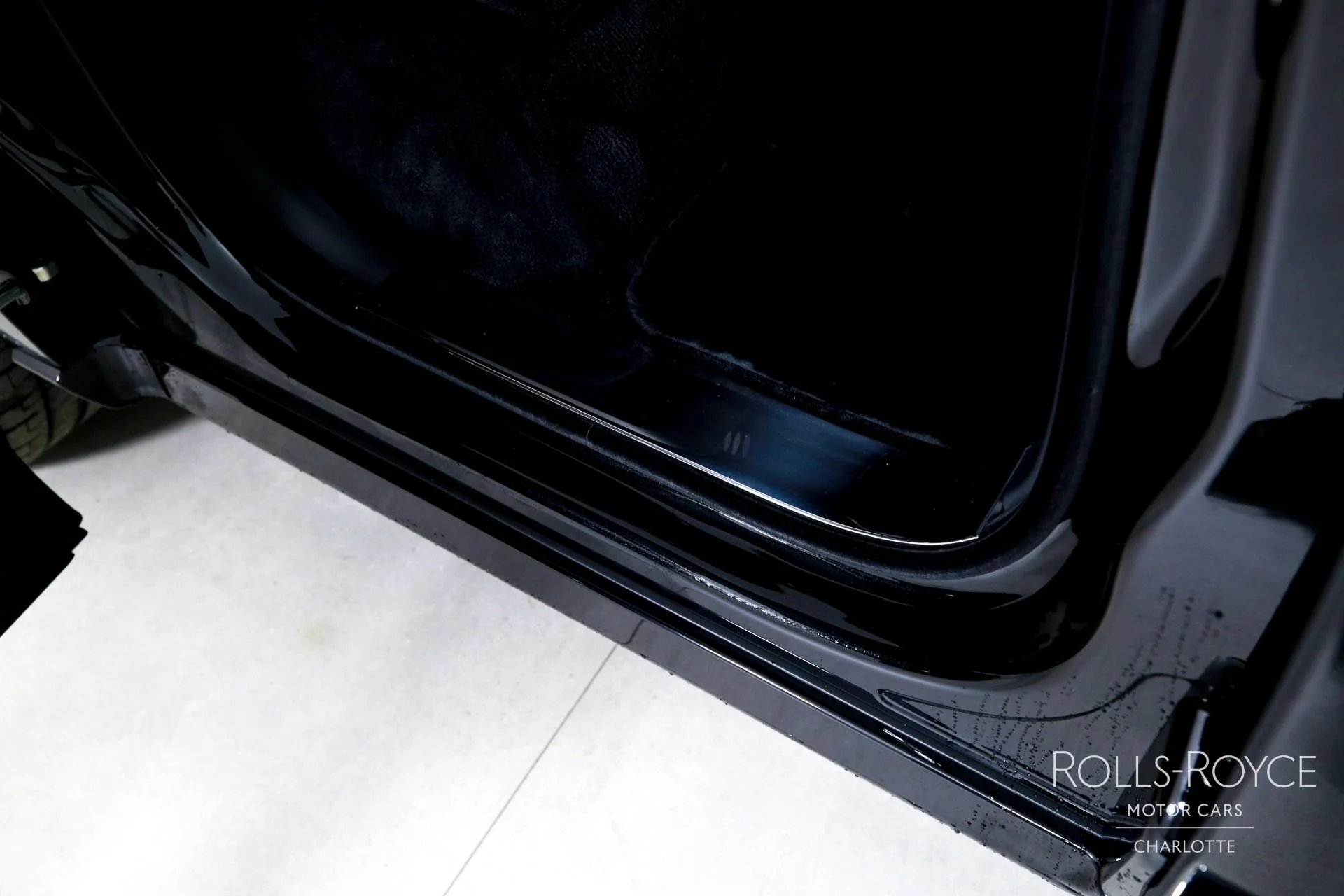 mph035_2666752225_Used_2026_Rolls_Royce_Cullinan_1765392948_7fc7302828