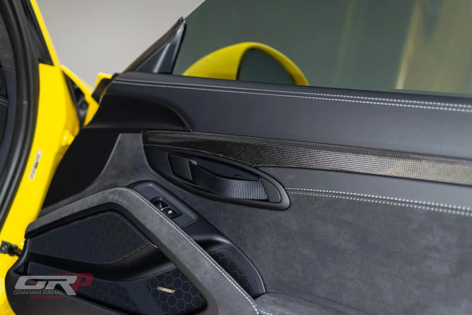 mph035_2680952425_102_A44_C6_6671_4603_AB_9_A_2_F00_A673_D7_DF_19391aa195