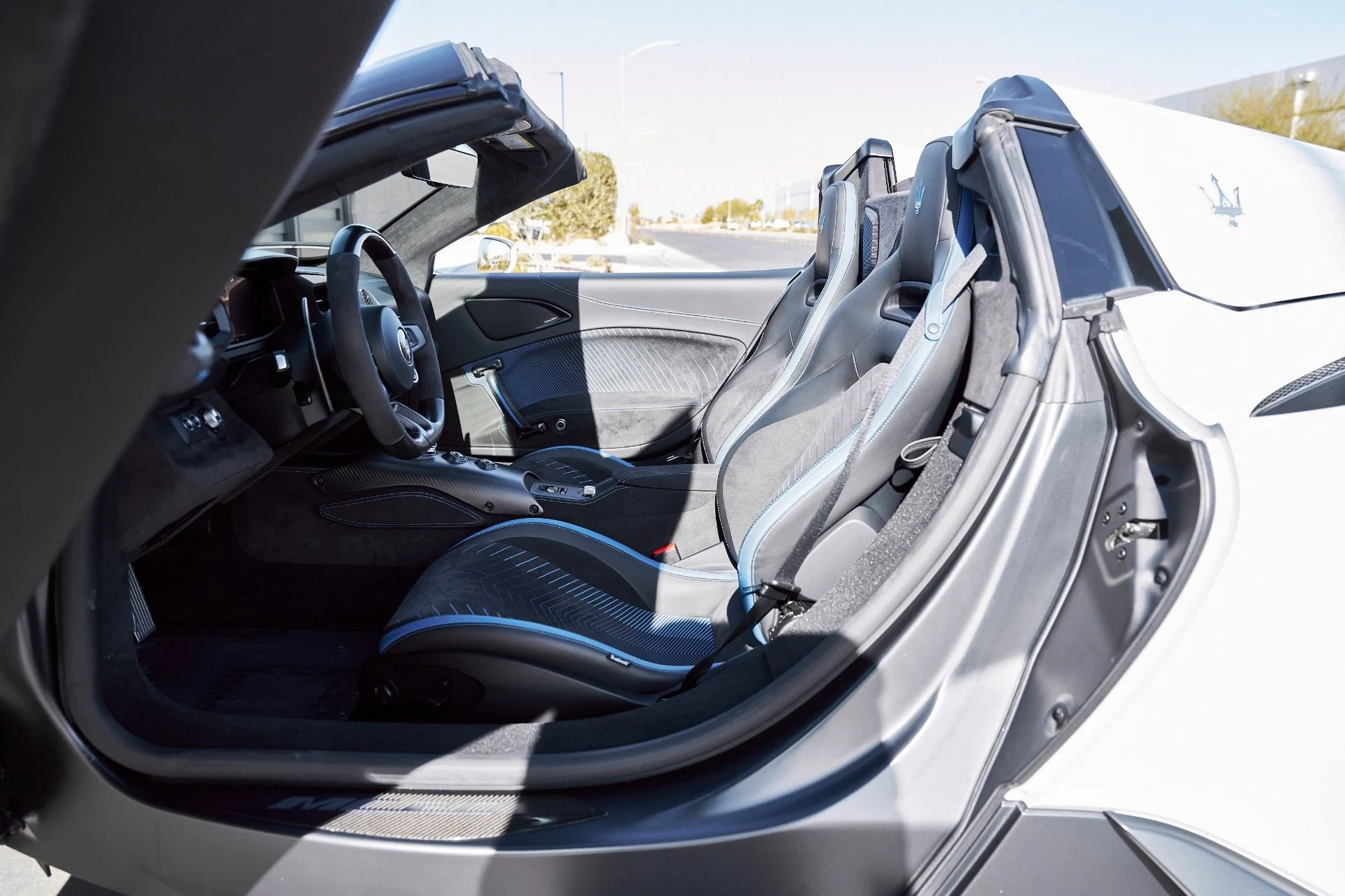 mph035_2687492783_Used_2023_Maserati_MC_20_1769481221_c61713712d