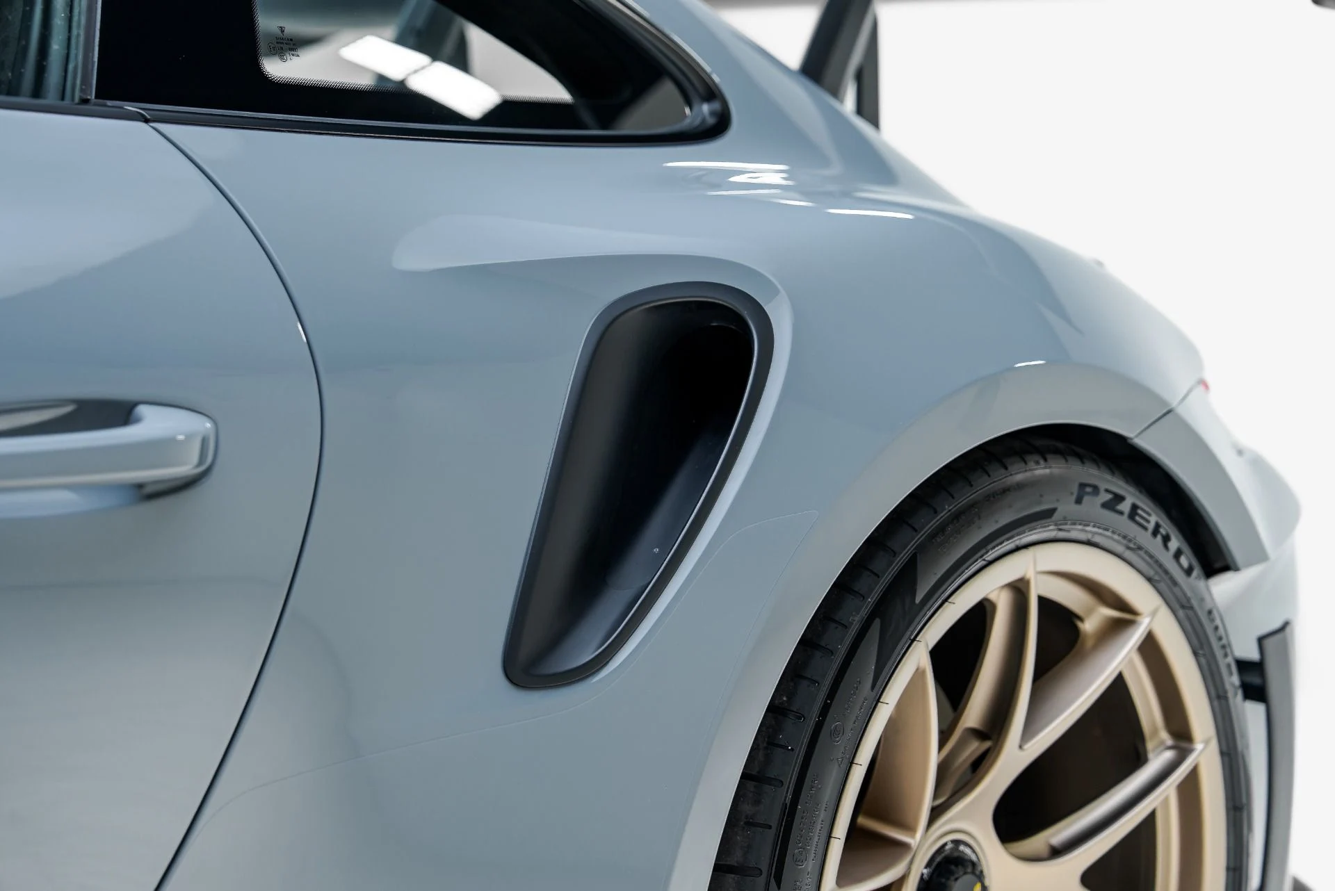 mph035_2691027595_Used_2025_Porsche_911_GT_3_RS_1788469239_929697f5e1
