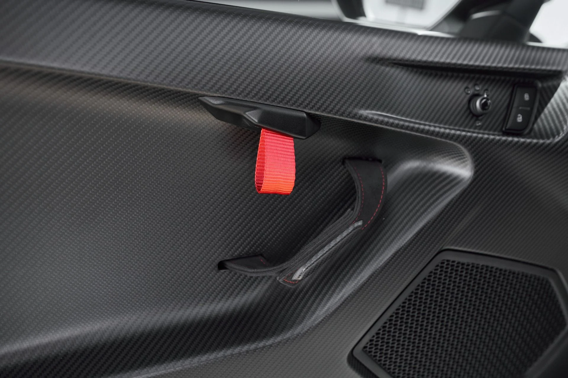 mph035_2705489739_Used_2023_Lamborghini_Huracan_Base_1764123584_eaa7ffa6be