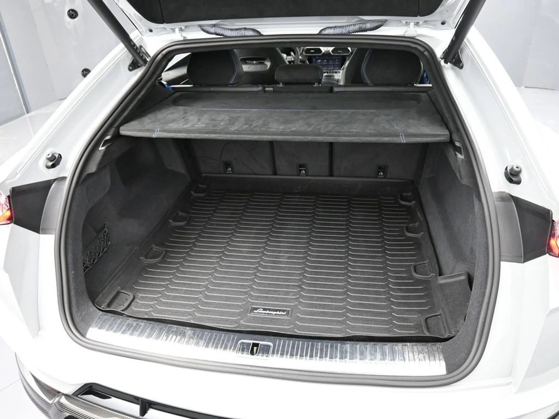 mph035_2706802217_fb10e783702ca4fd90b663226f5d248d_31c57335a7