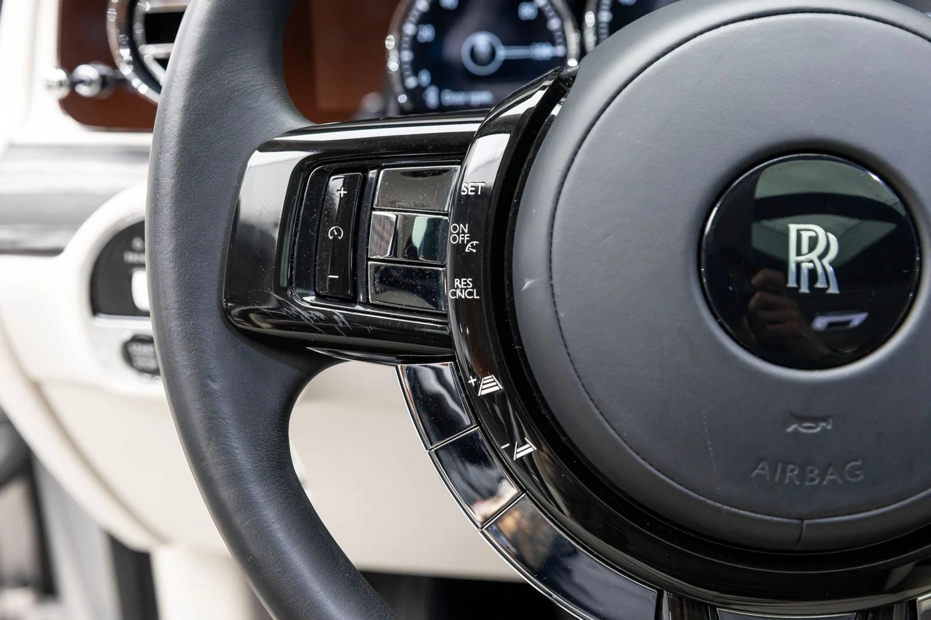 mph035_2714068374_36_343641c214