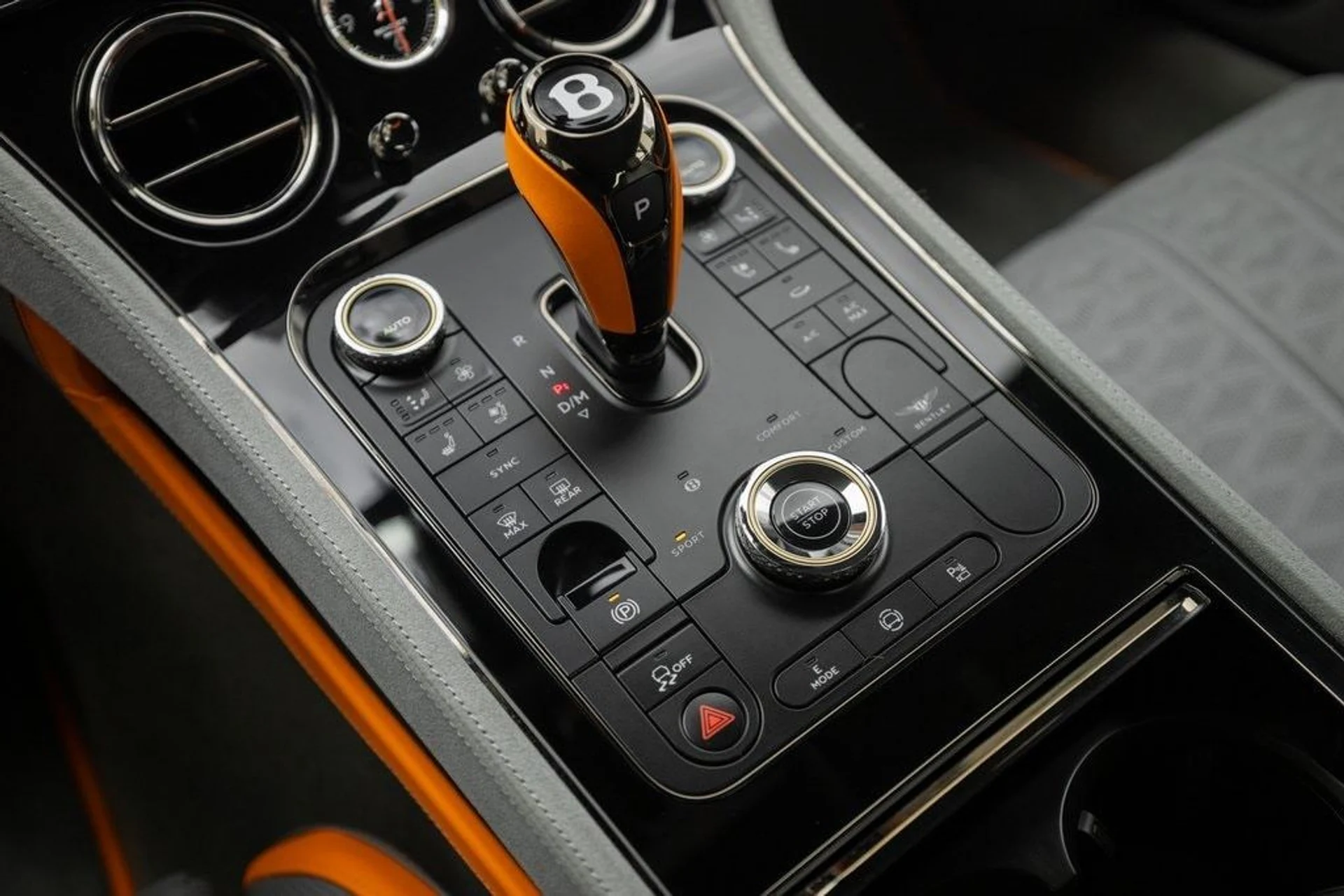 mph035_2716097568_a18b831f574bcea9d3bfe64071a398a9x_b165d76473