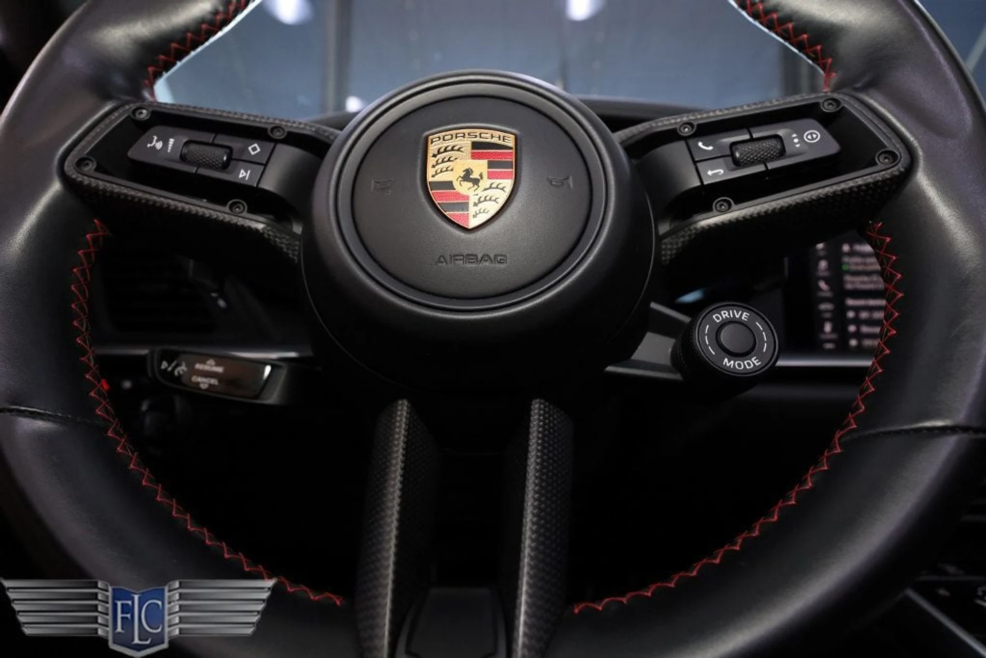 mph035_2721289342_used_2021_porsche_911_carrerascabriolet_6305_23038237_36_1024_c79b76fa05