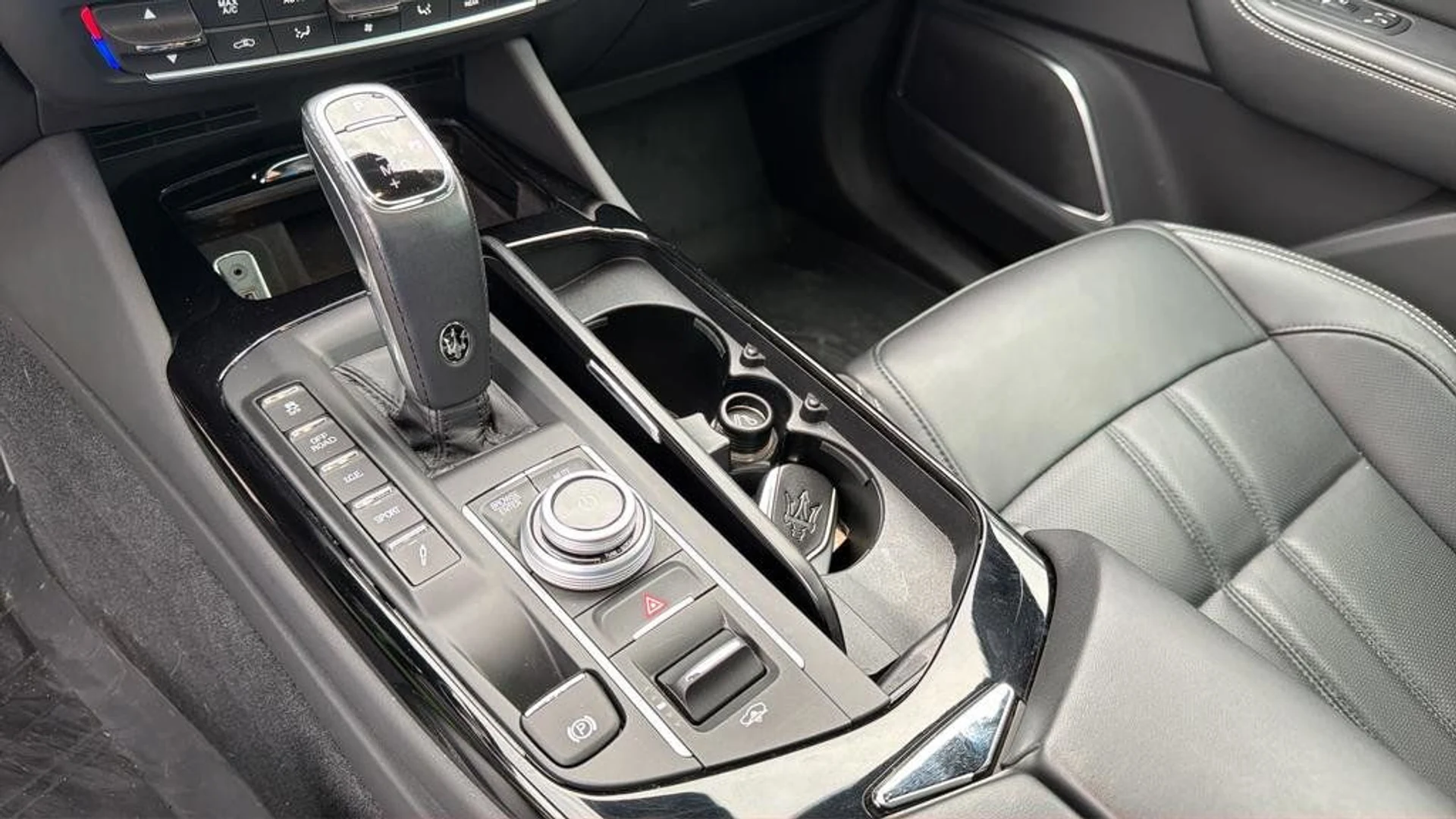 mph035_2724576527_b961c4b1f4194dac963ce2c155be9d9c_73012e70ef