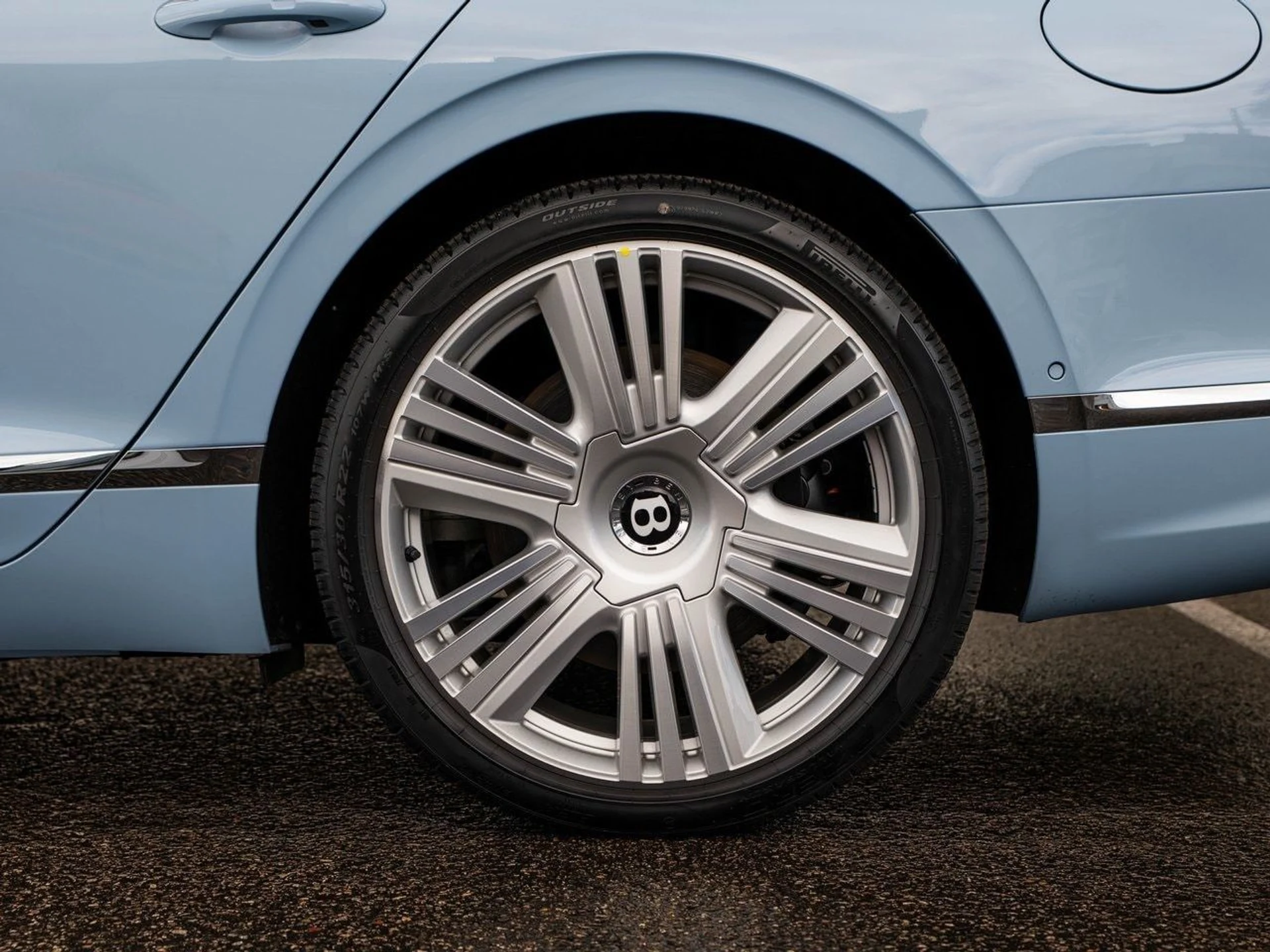 mph035_272618702_74458d5950a3c454c4c9eb1f57fbcd85x_5ddf987d82