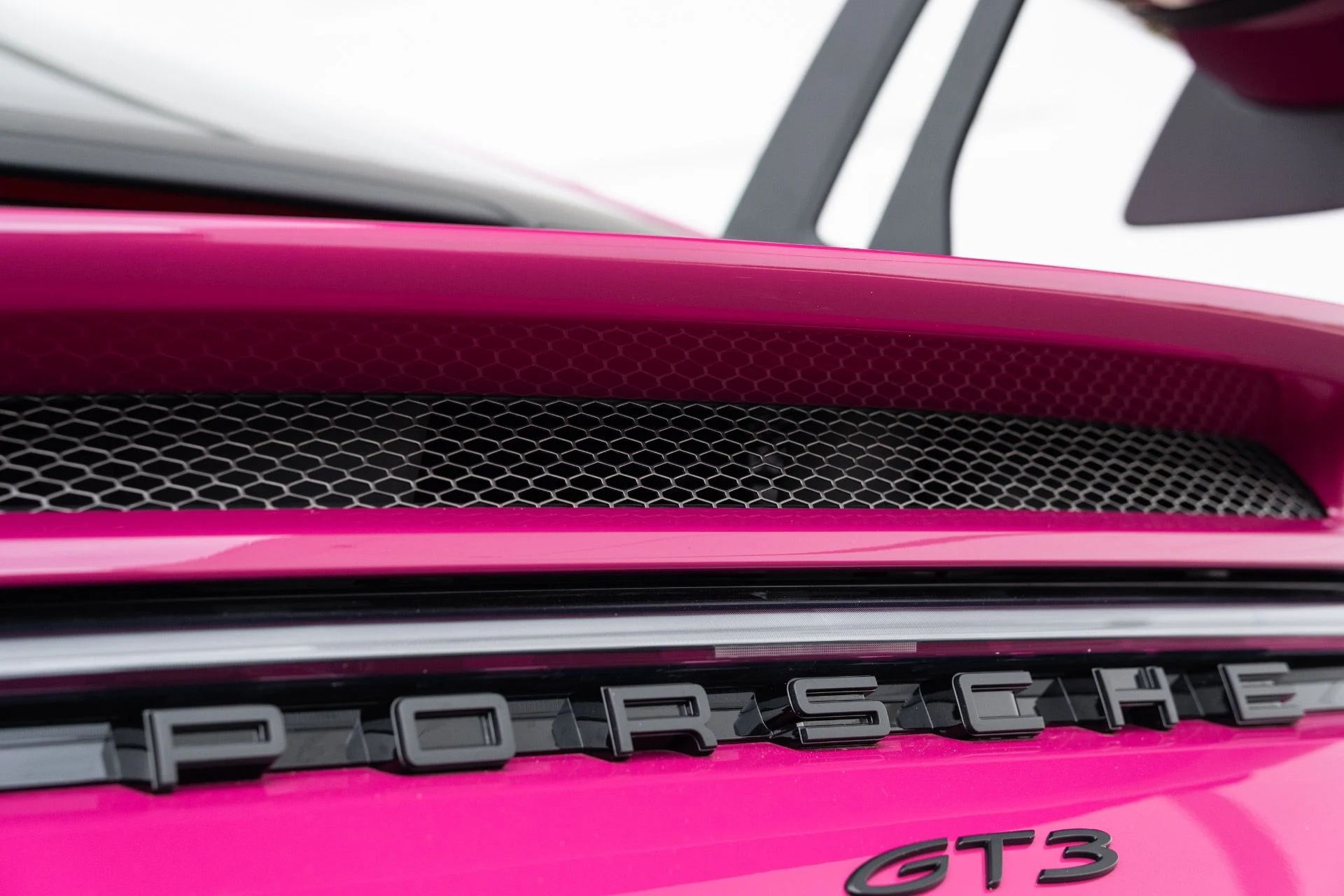 mph035_2737009407_Used_2024_Porsche_911_GT_3_1776966322_c31ef51f26